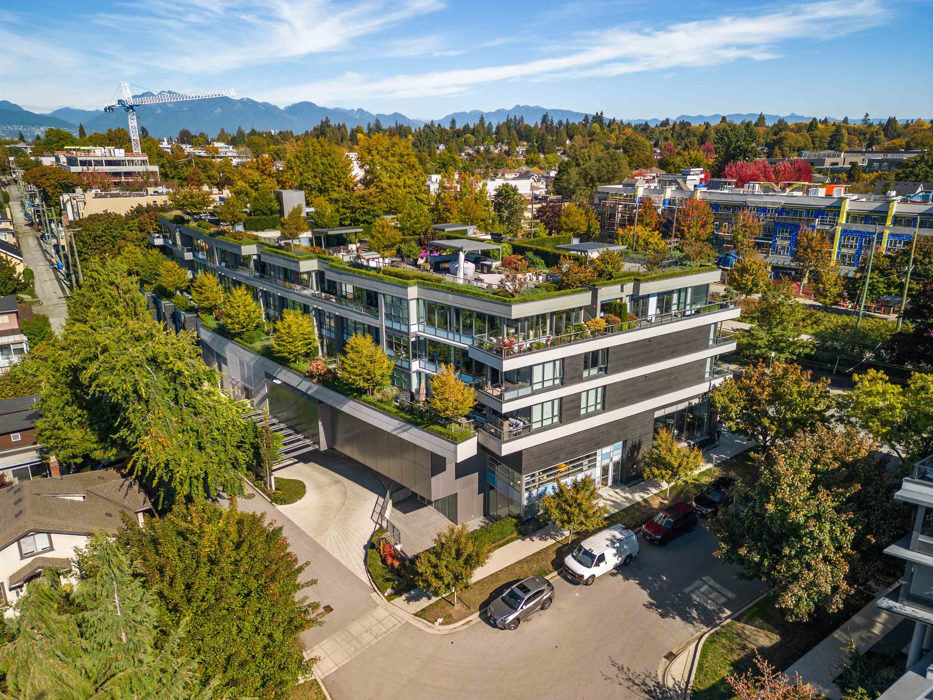 6333 West Boulevard #310, Vancouver, BC V6M 0C1