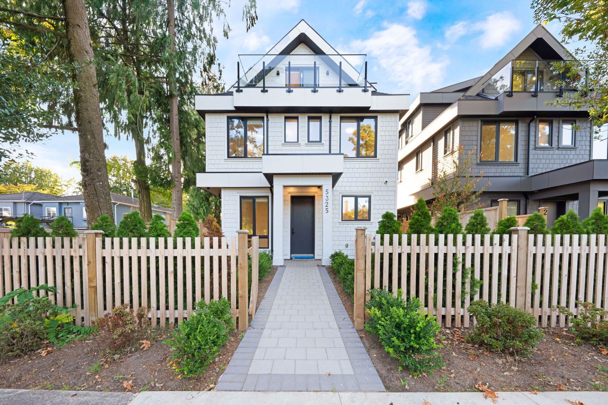 1233 East 37th Avenue #1, Vancouver, BC V5W 3N9