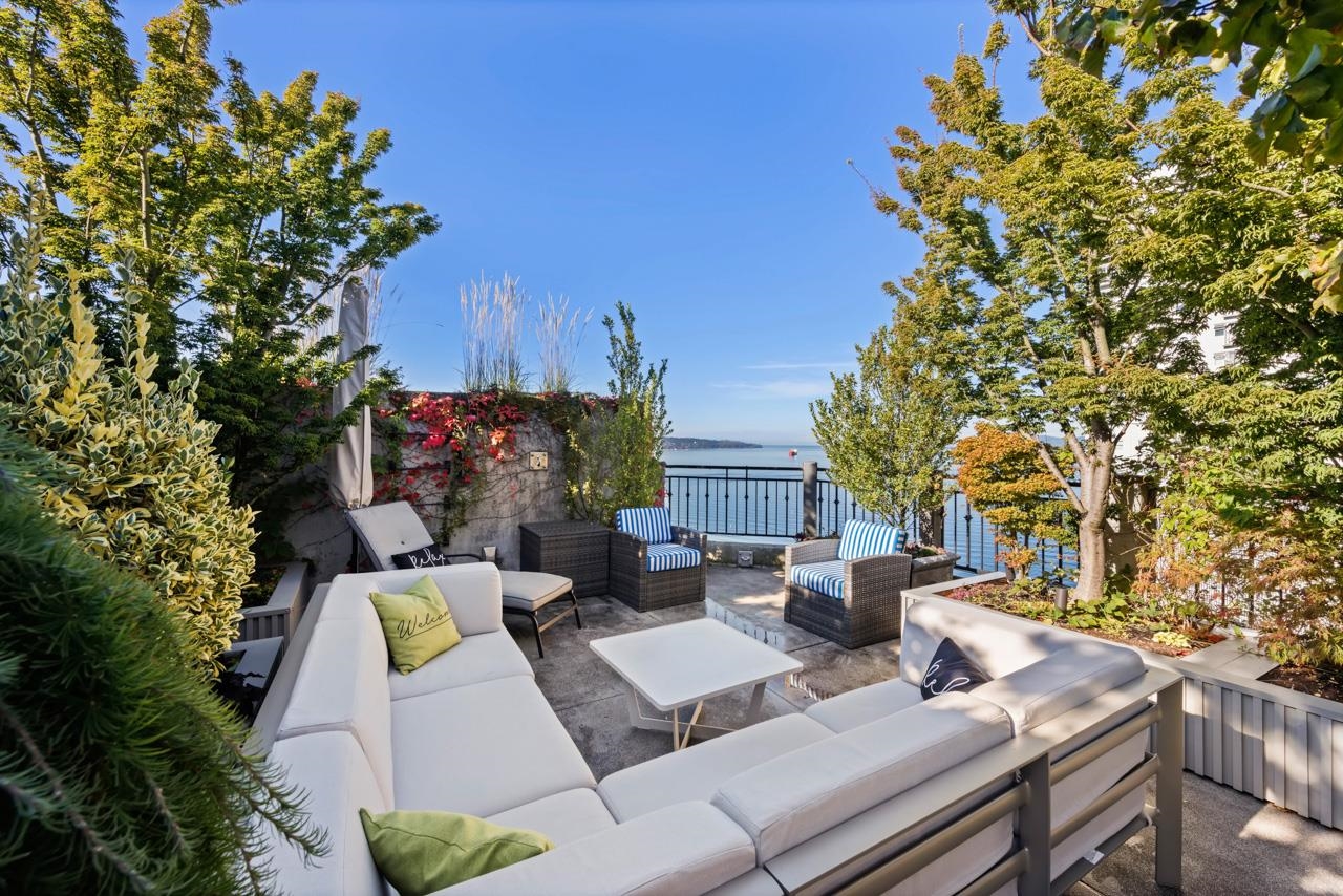 1236 Bidwell Street #1601, Vancouver, BC V6G 2K9