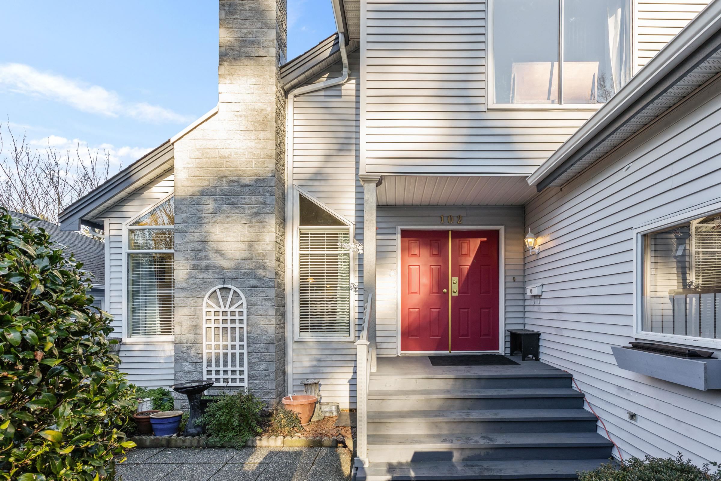 1744 128th Street #102, Surrey, BC V4A 3V4