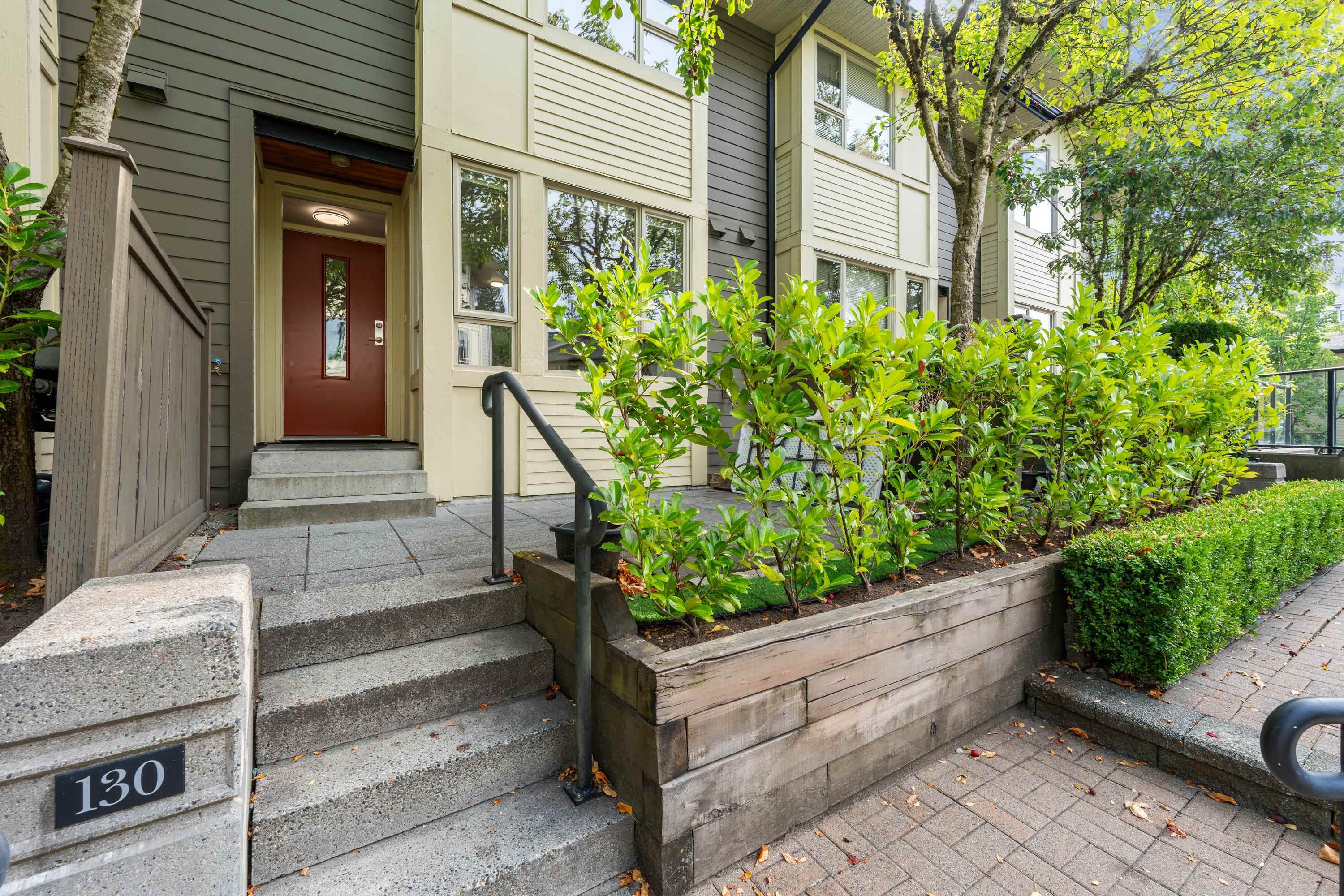 9229 University Crescent #130, Burnaby, BC V5A 4Z2