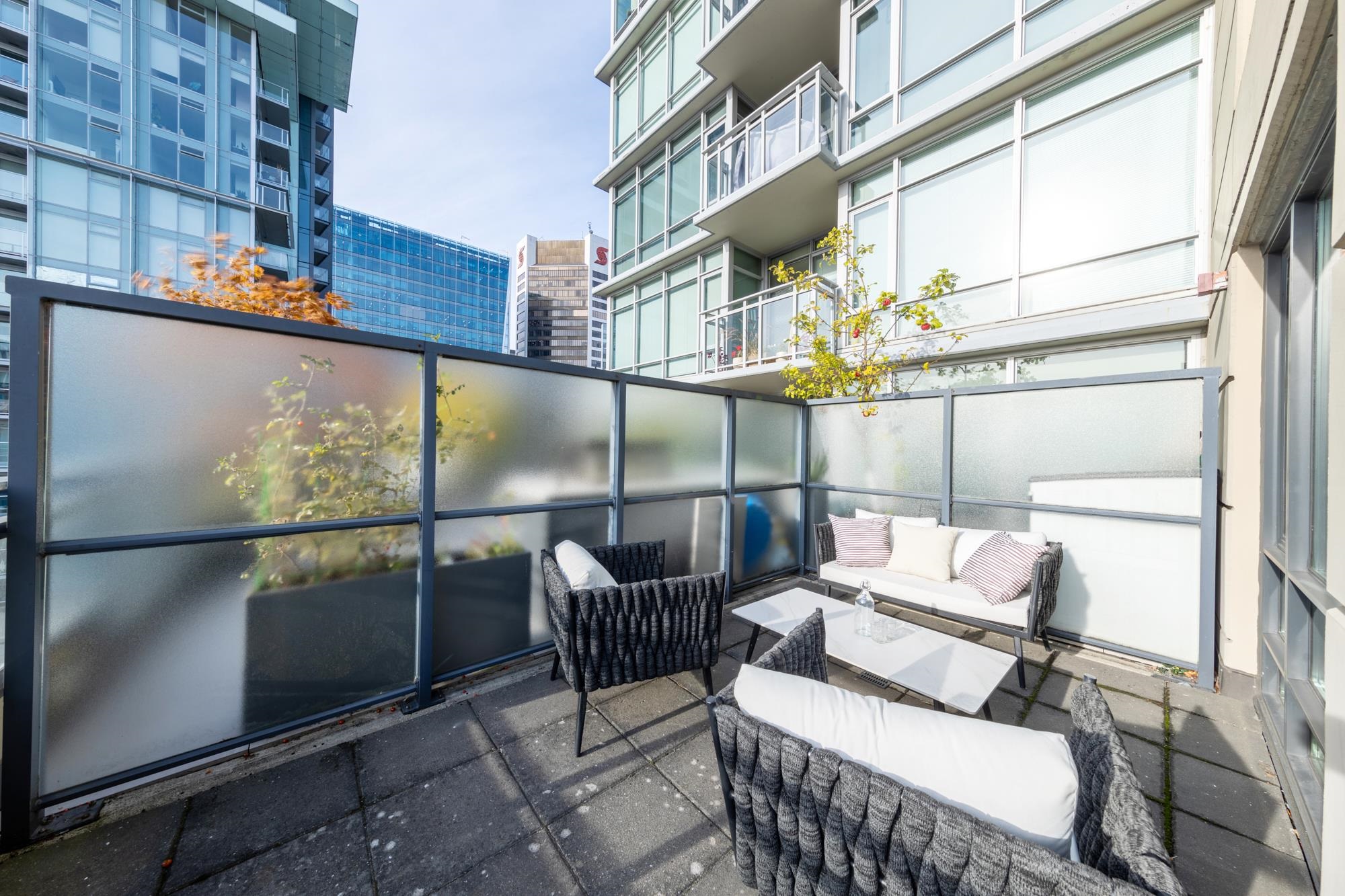 788 Richards Street #2601, Vancouver, BC V6B 0C7