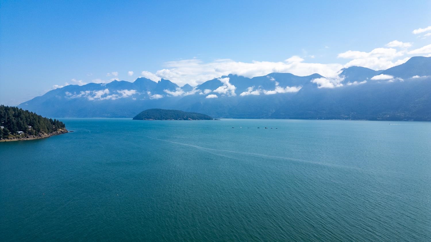1345 Catalina Road, Bowen Island, BC V0N 1G1