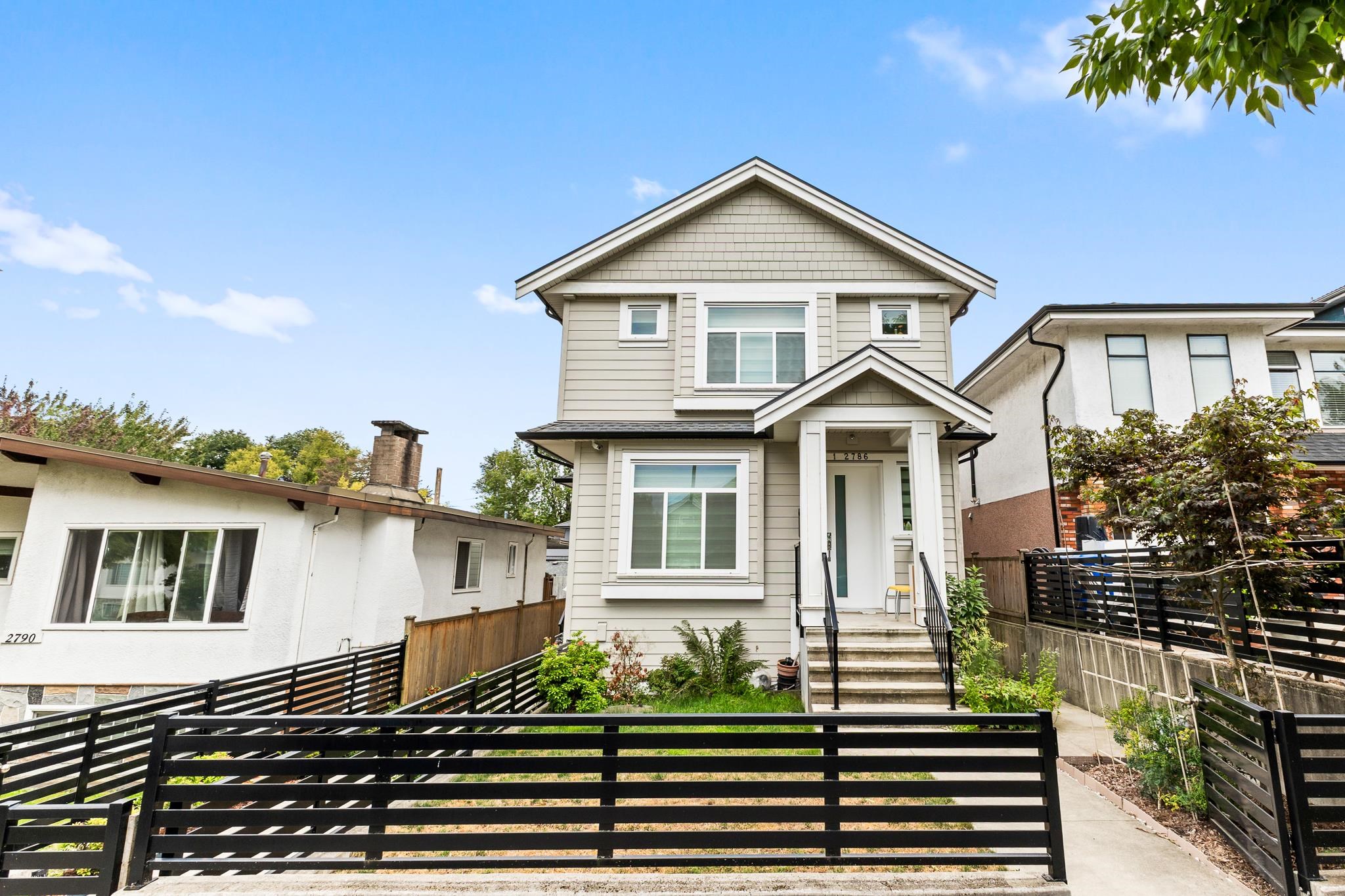 2786 East 46th Avenue #2, Vancouver, BC V5S 1A7