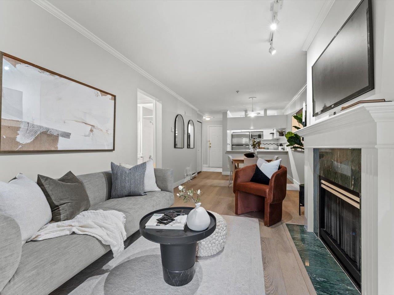 3638 West Broadway #205, Vancouver, BC V6R 2B7