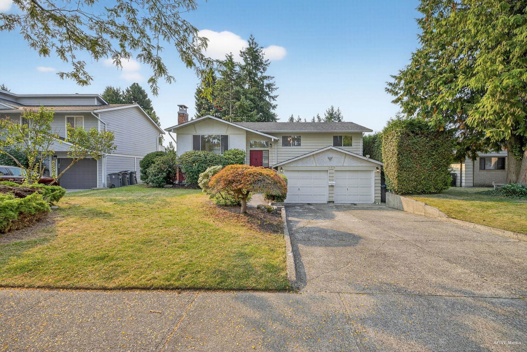 18 Avenue, Surrey, BC V4A 5R1