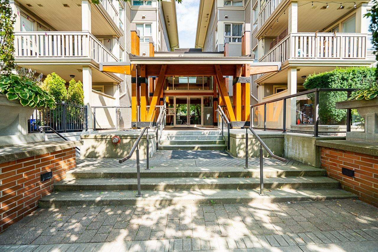 801 Klahanie Drive #217, Port Moody, BC V3H 5K4