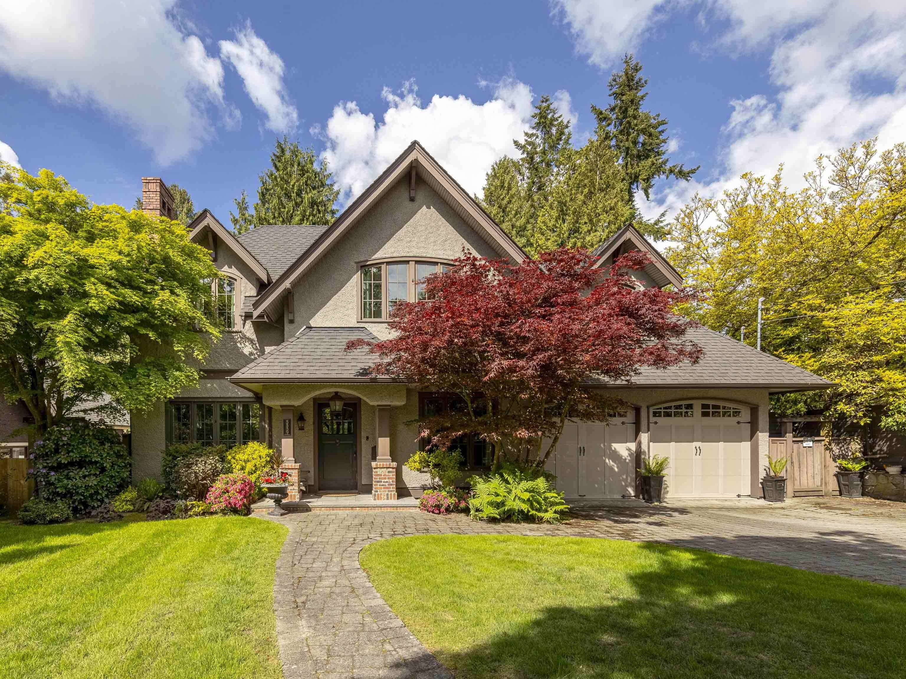 5559 Alma Street, Vancouver, BC V6N 1Y2