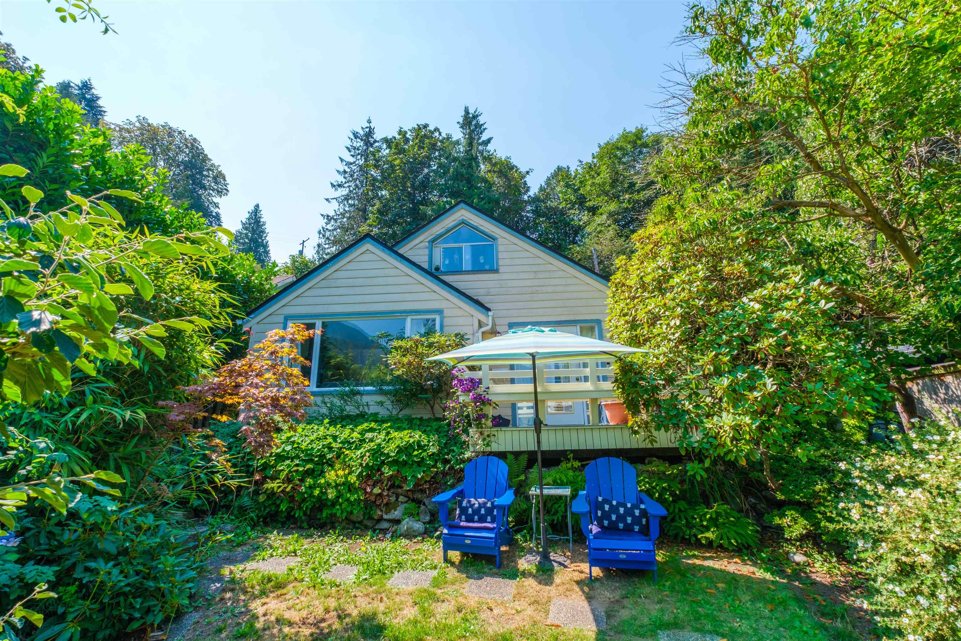 6467 Raleigh Street, West Vancouver, BC V7W 2C9