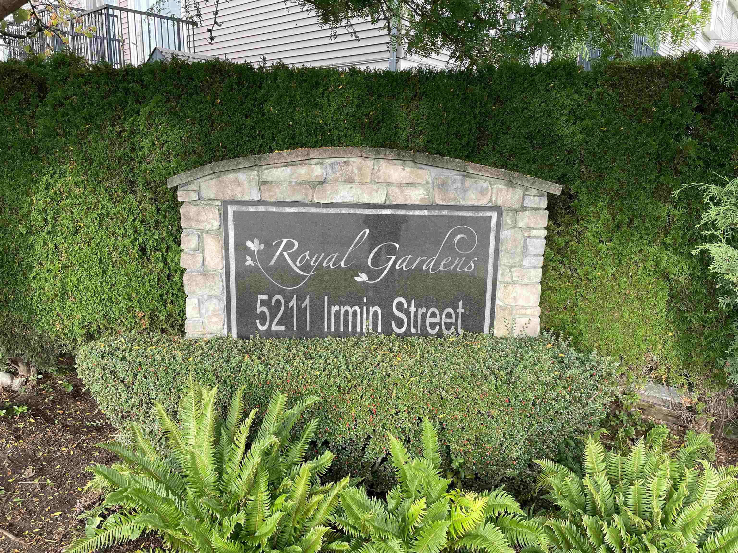 5211 Irmin Street #206, Burnaby, BC V5J 0C9