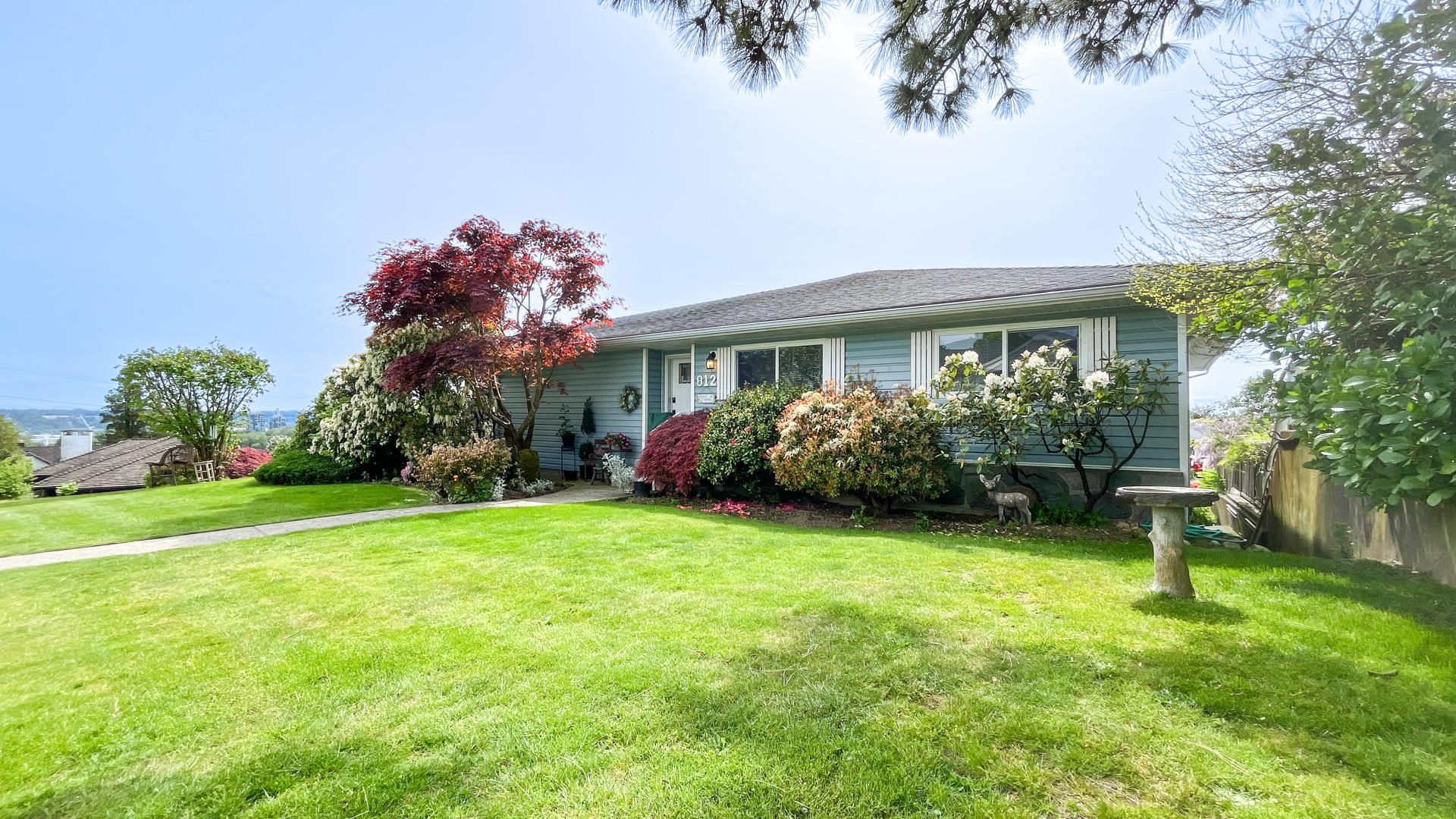 812 York Street, New Westminster, BC V3L 4S4