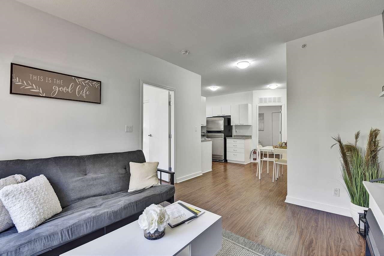 1249 Granville Street #204, Vancouver, BC V6Z 1M5