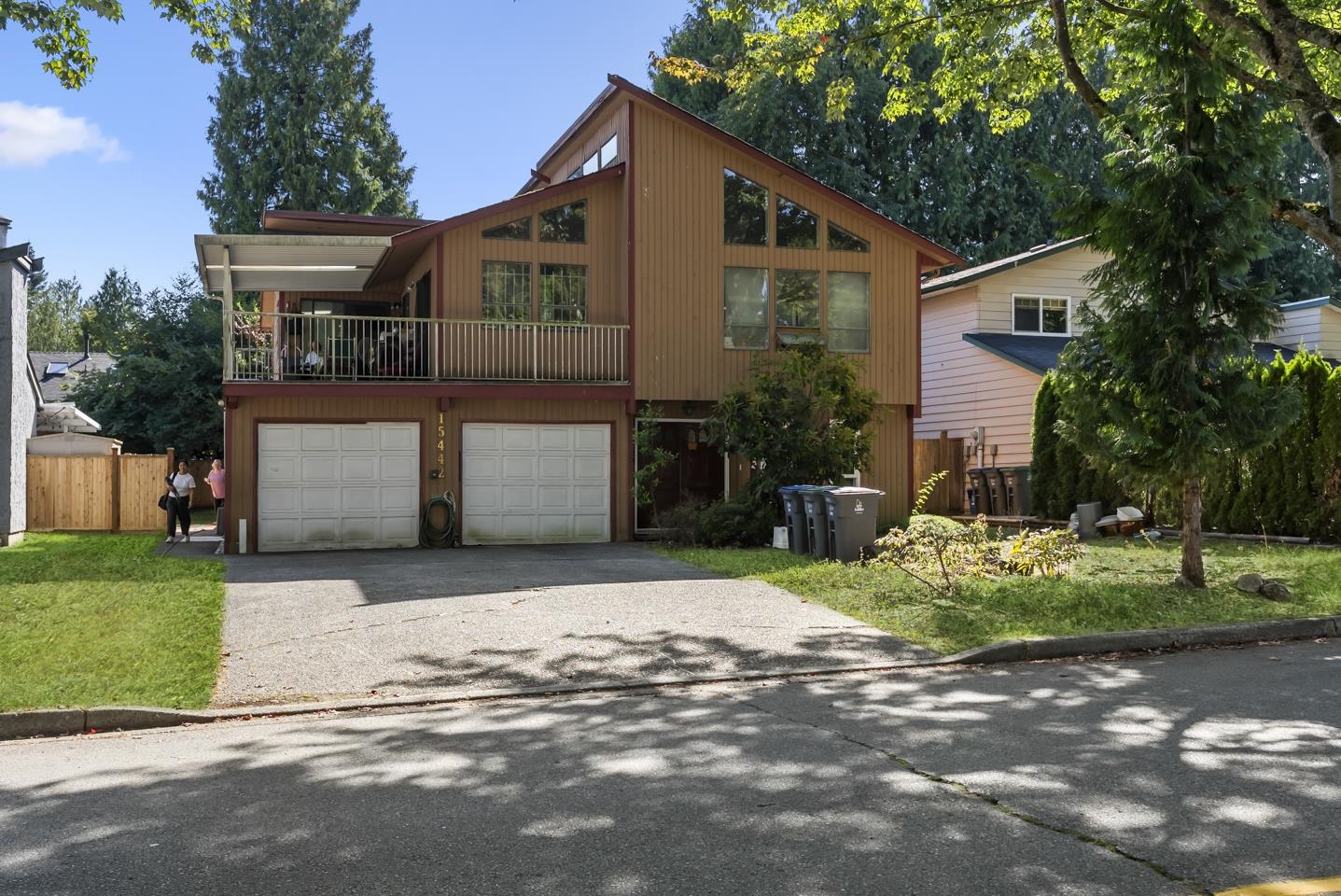 98 Avenue, Surrey, BC V3R 7G4