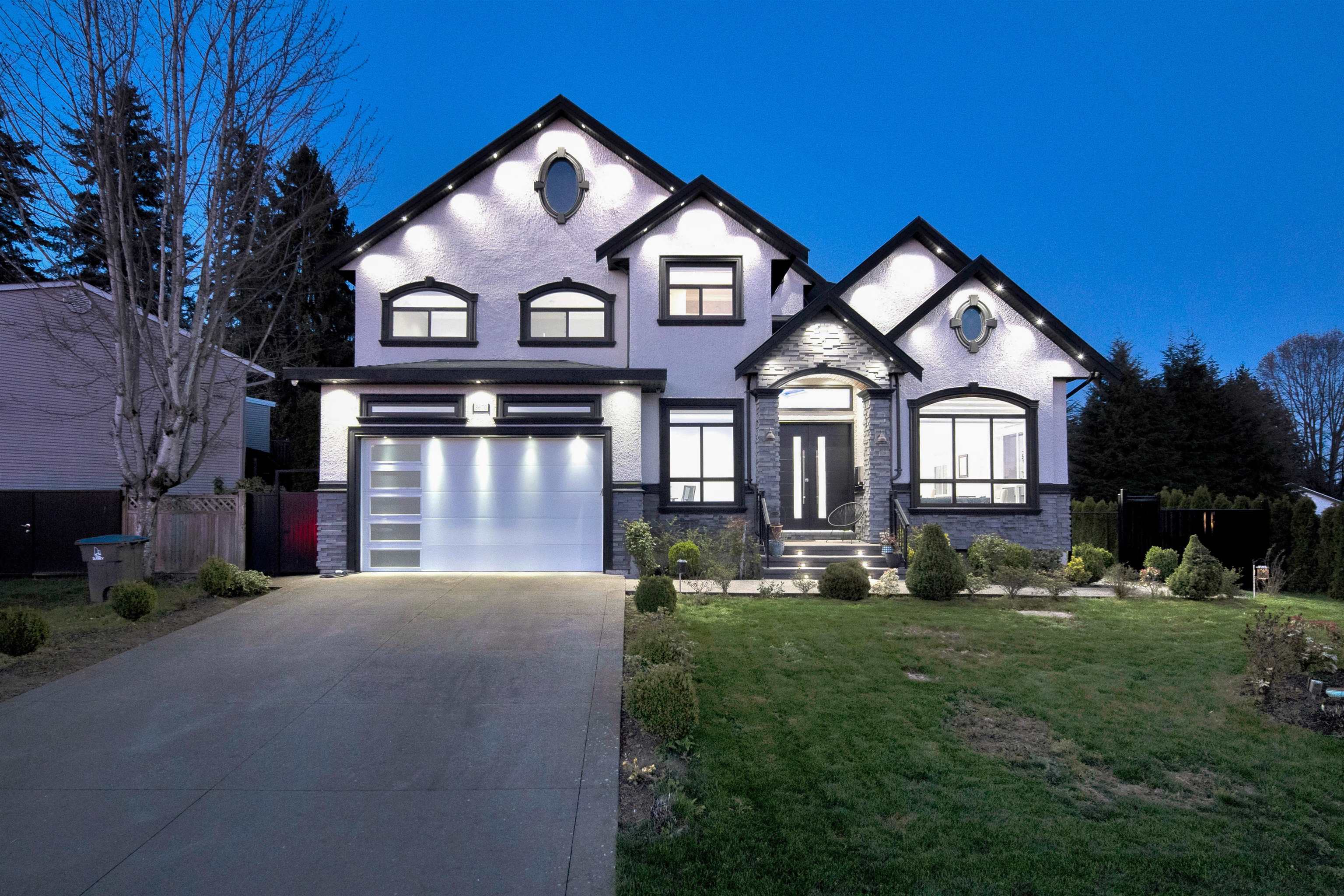 8670 Tunis Place, Surrey, BC V3S 4Y6