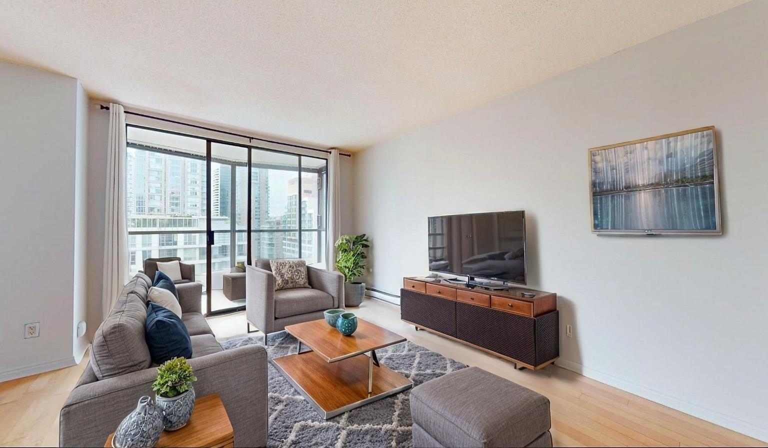 1189 Howe Street #2007, Vancouver, BC V6Z 2X4