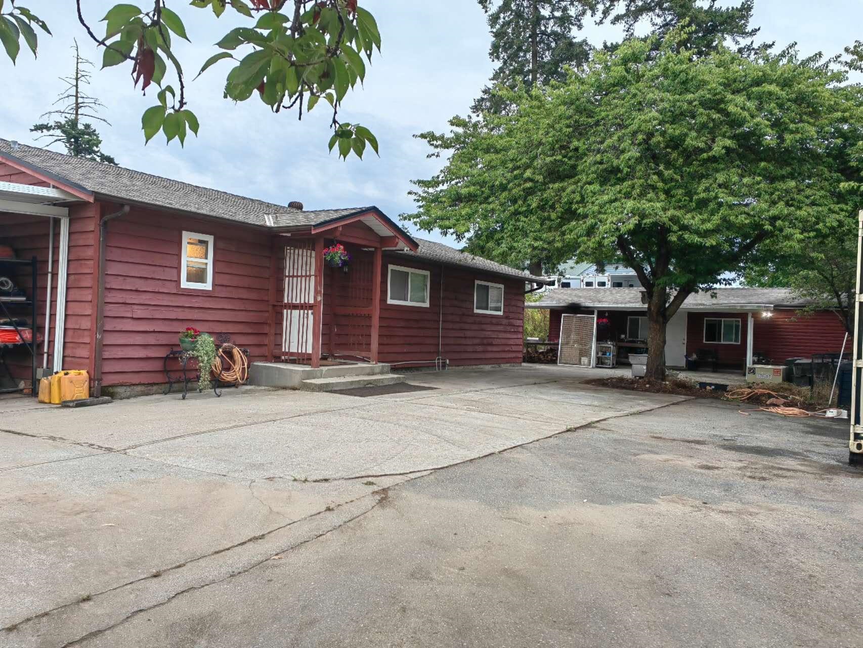 16 Avenue, Langley, BC V2Z 1K5