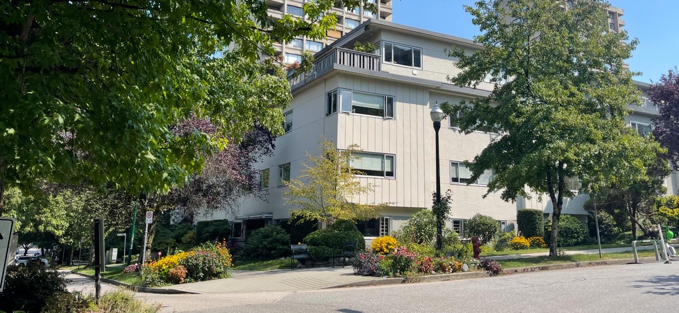 1050 Jervis Street #210, Vancouver, BC V6E 2C1