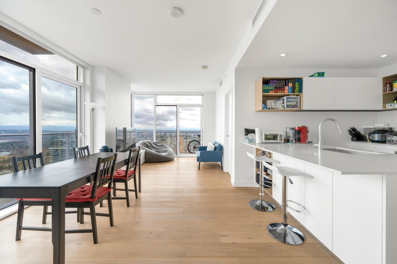 6000 Mckay Avenue #4708, Burnaby, BC V5H 0K2