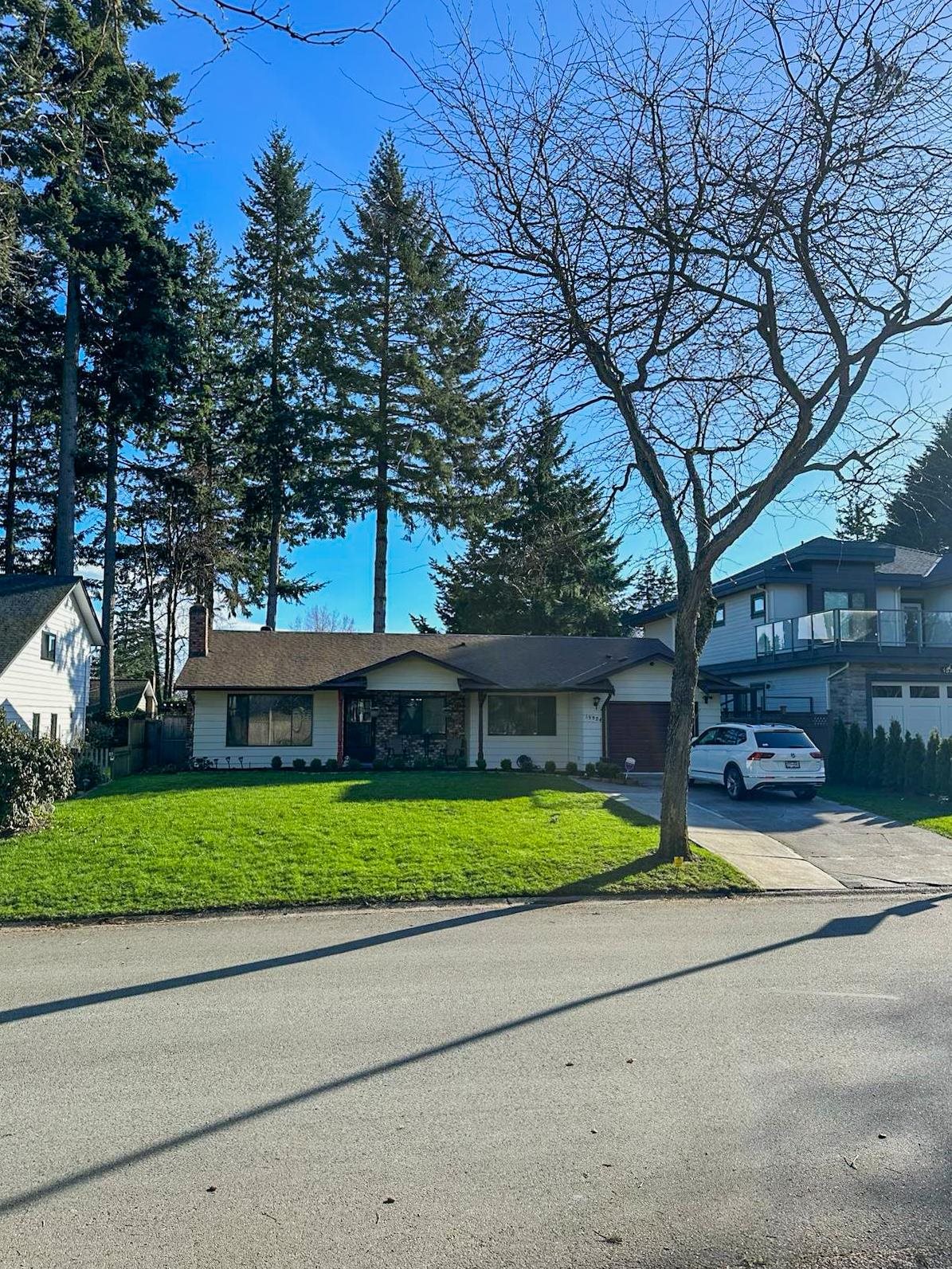 22 Avenue, Surrey, BC V4A 5Y8