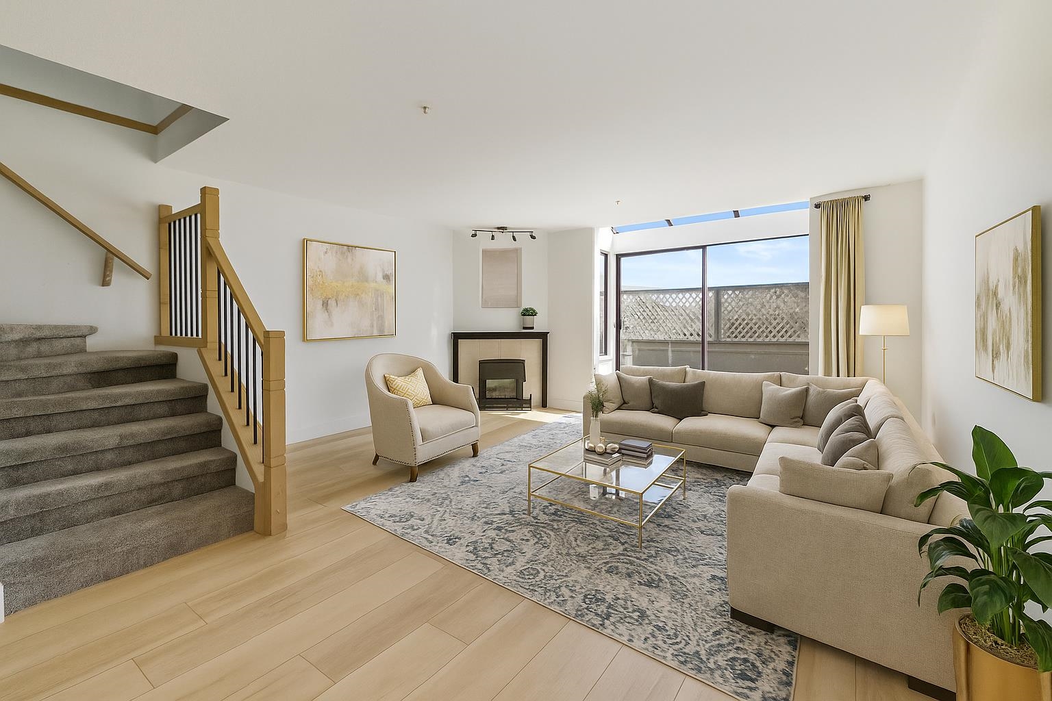 22356 Mcintosh Avenue #209, Maple Ridge, BC V2X 3C1