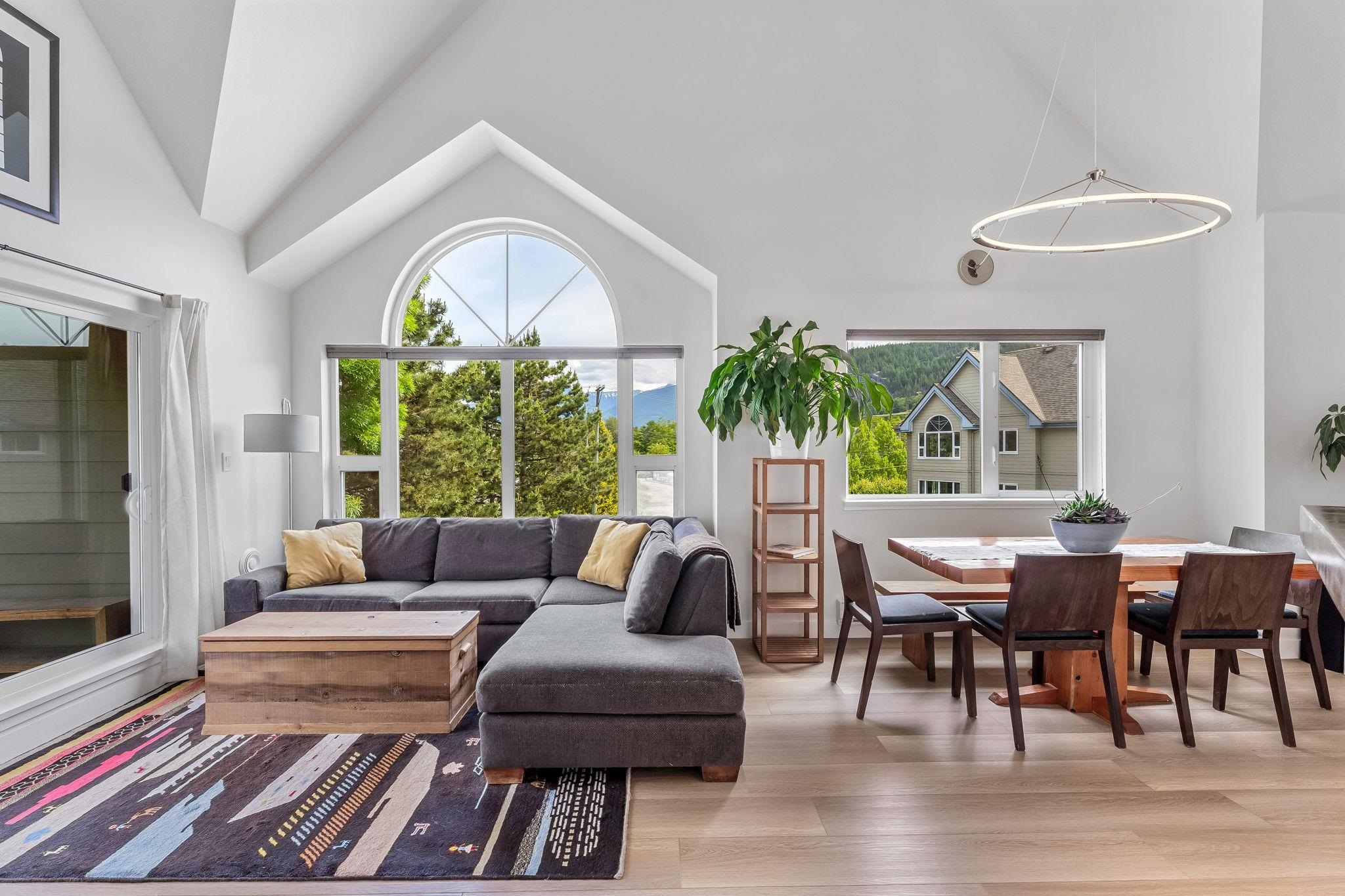 1466 Pemberton Avenue #312, Squamish, BC V8B 0K1