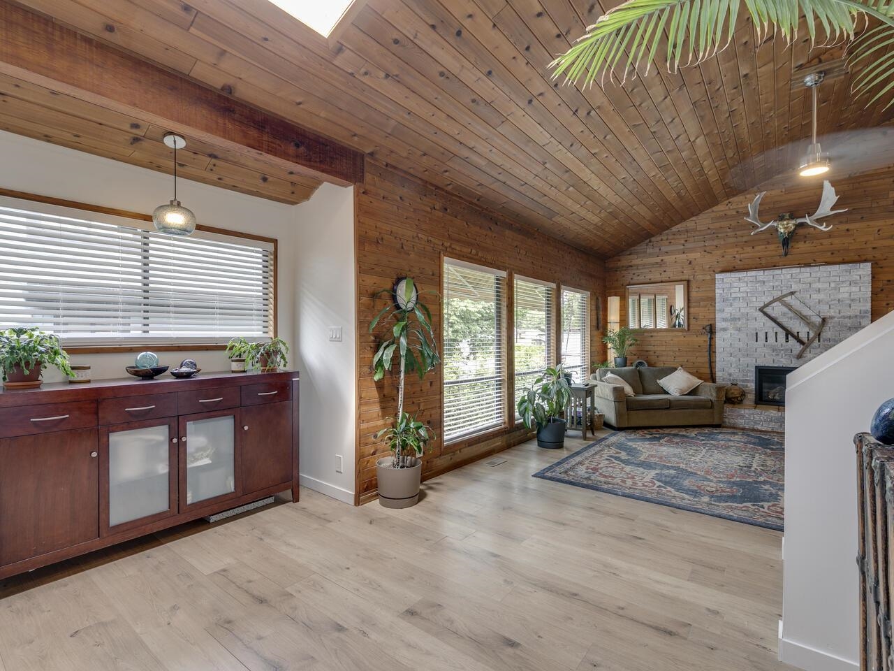 2111 Mamquam Road, Squamish, BC V0N 1T0