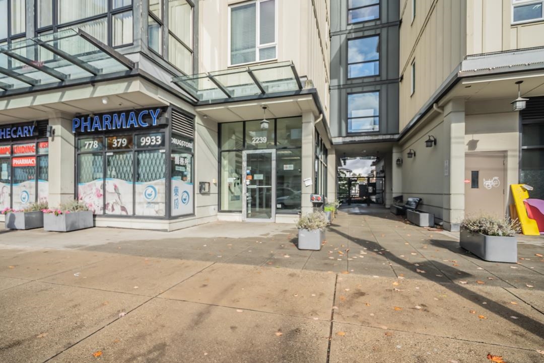 2239 Kingsway #212, Vancouver, BC V5N 0E5