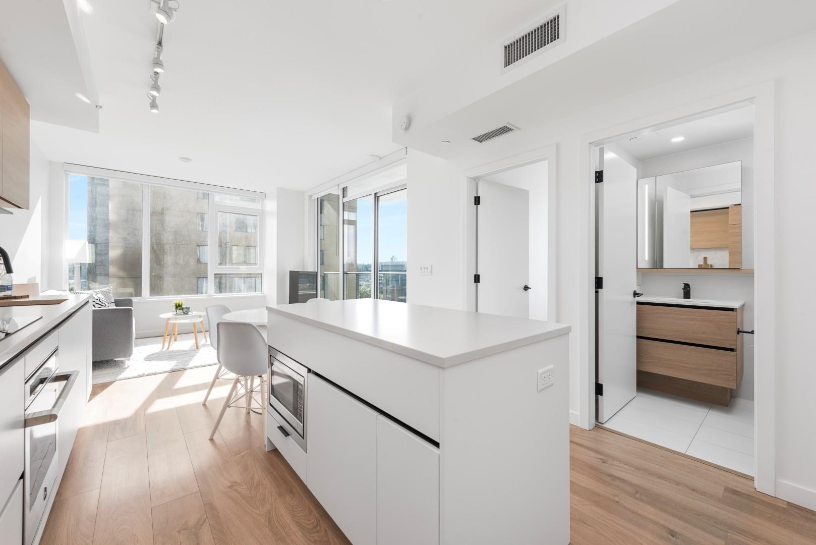 10448 University Dr #1108, Surrey, BC V3T 0S7