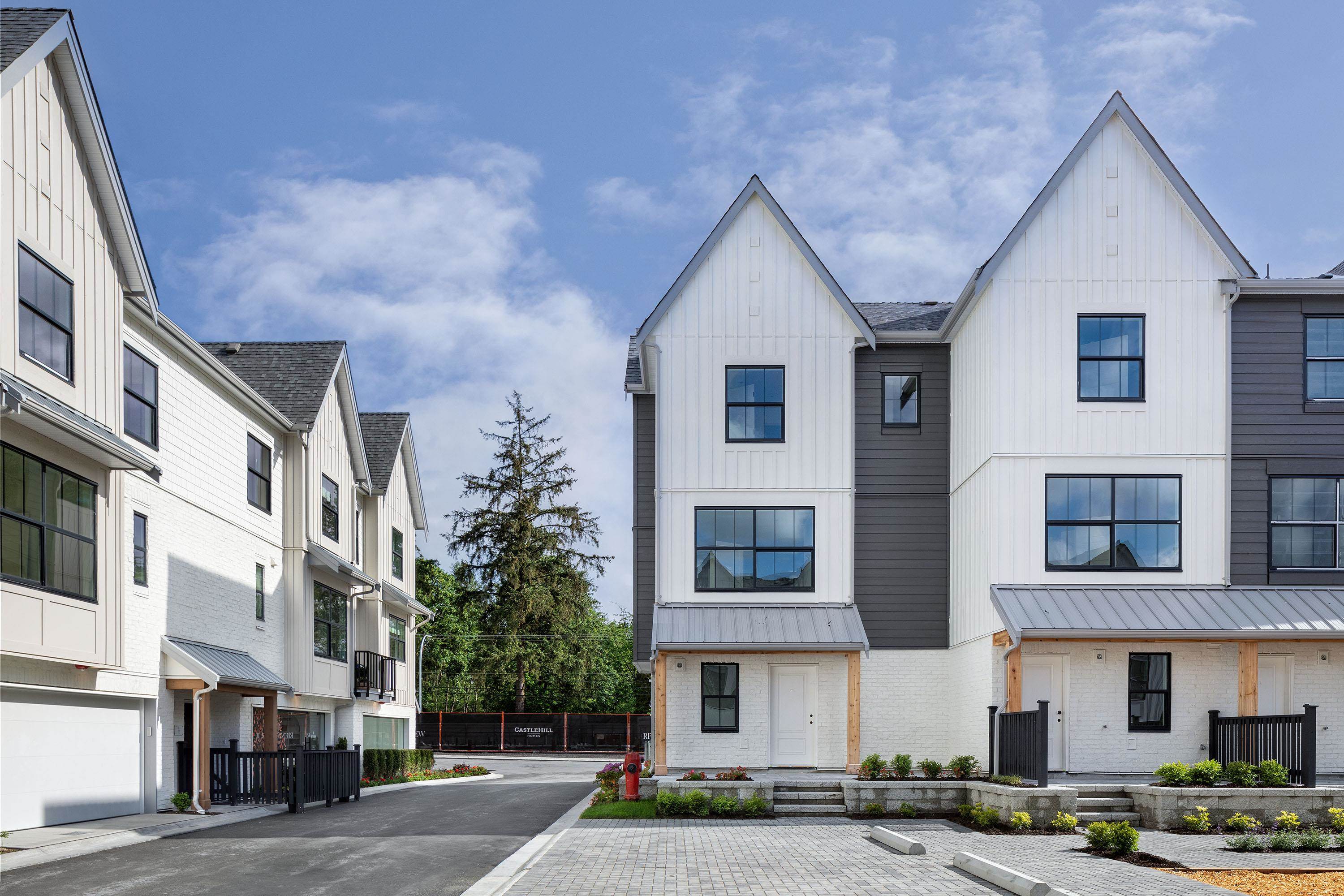 20329 80 Ave #5, Langley, BC V2Y 3Y7