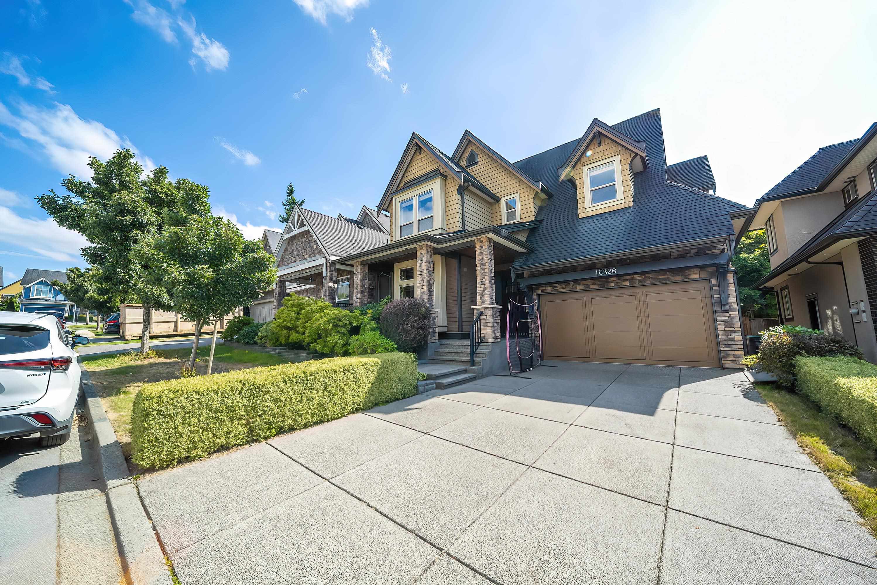 25 Avenue, Surrey, BC V3Z 6S1