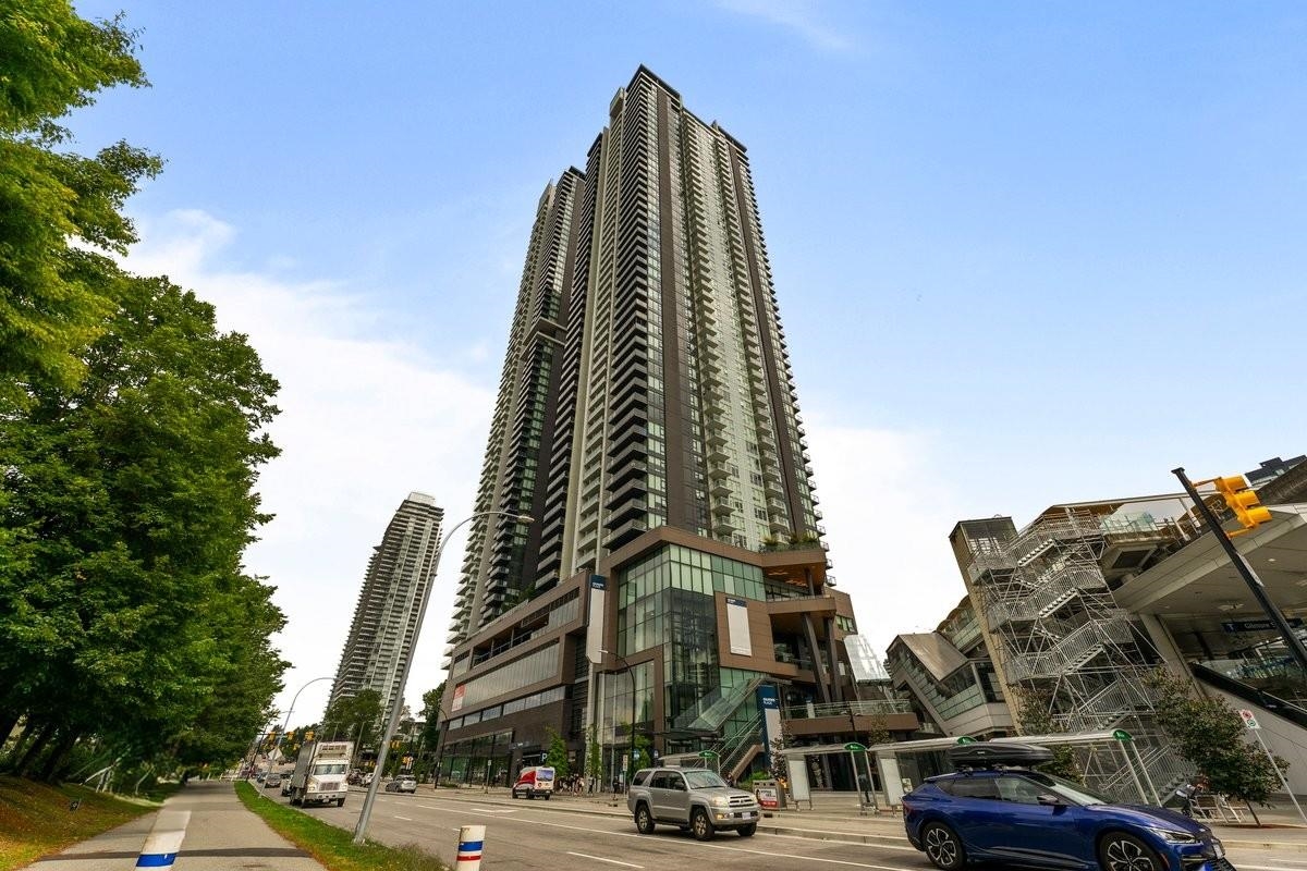 2186 Gilmore Avenue #1711, Burnaby, BC V5C 0N7