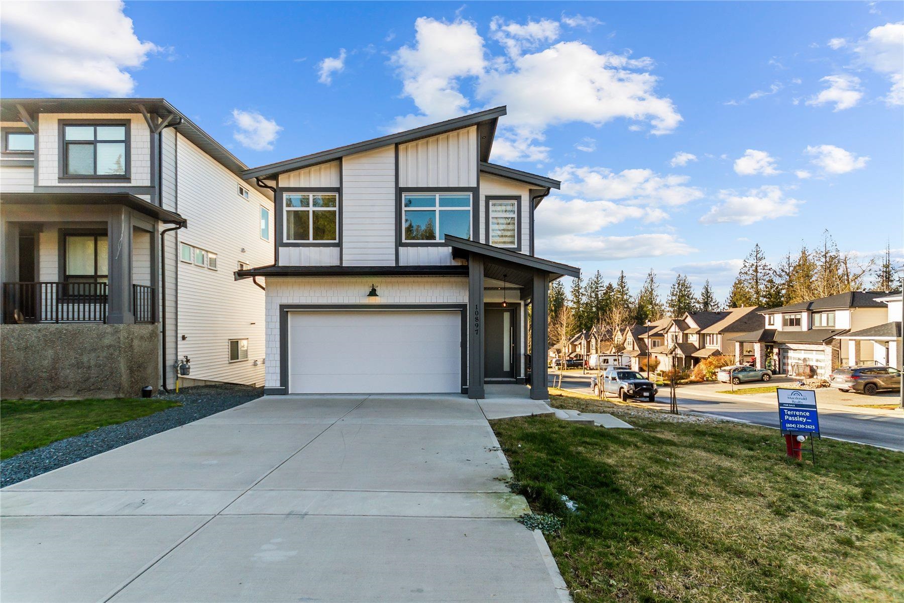 10897 Morrisette Place, Maple Ridge, BC V2W 1G8