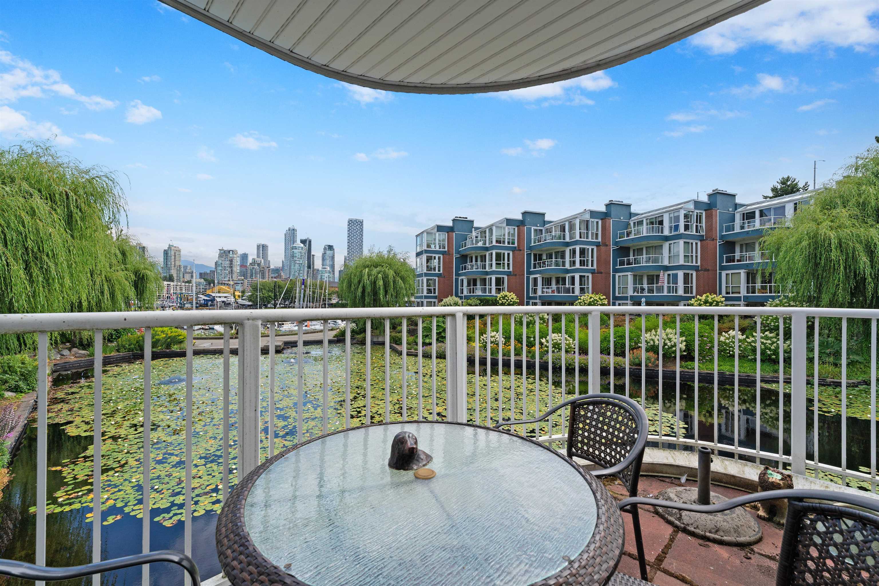 1525 Mariner Walk, Vancouver, BC V6J 5A6