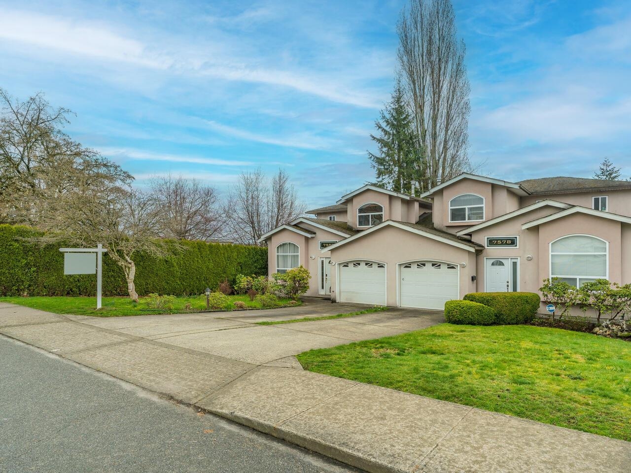 12th Avenue, Burnaby, BC V3N 2K1