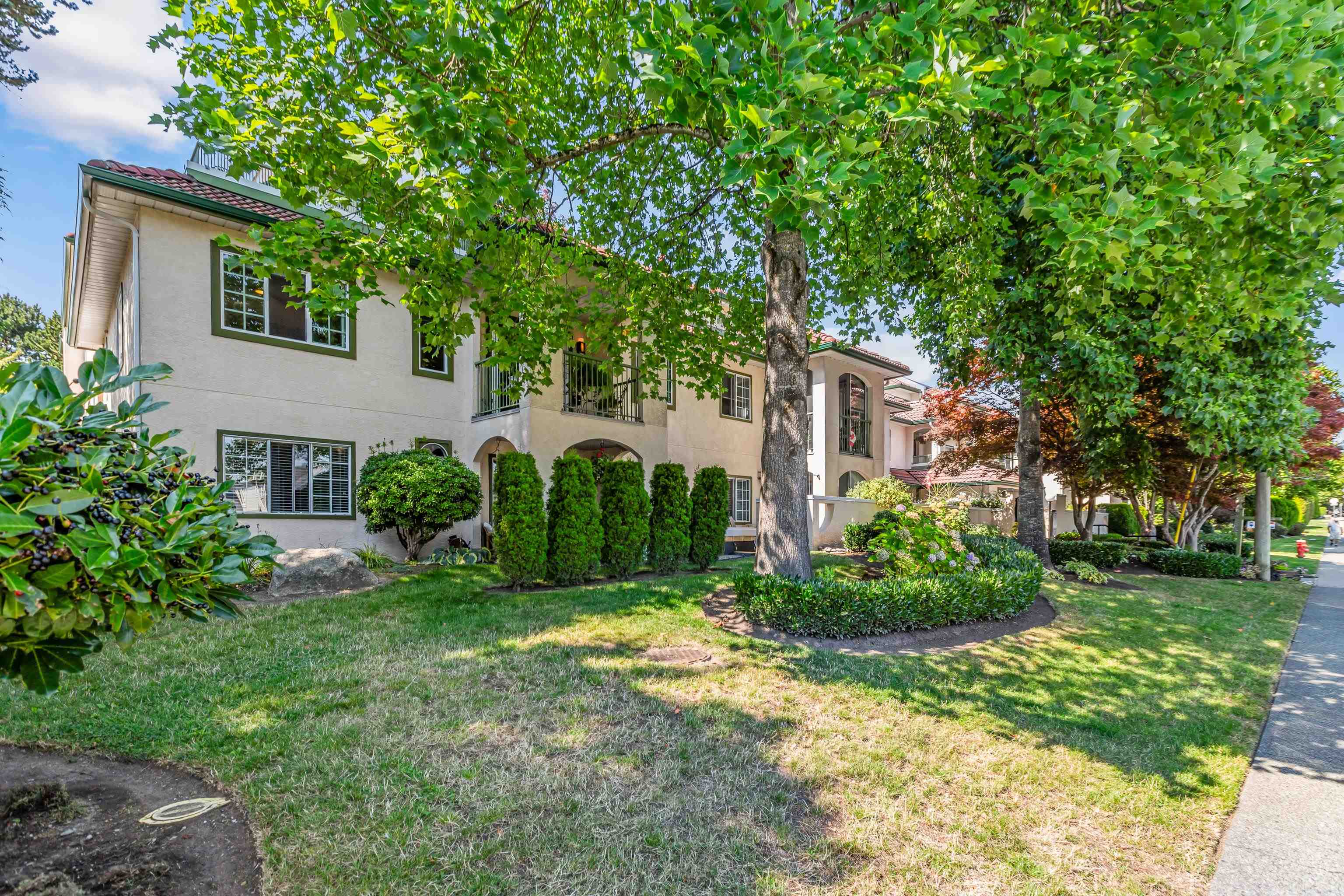 1447 Best Street #202, White Rock, BC V4B 4E5