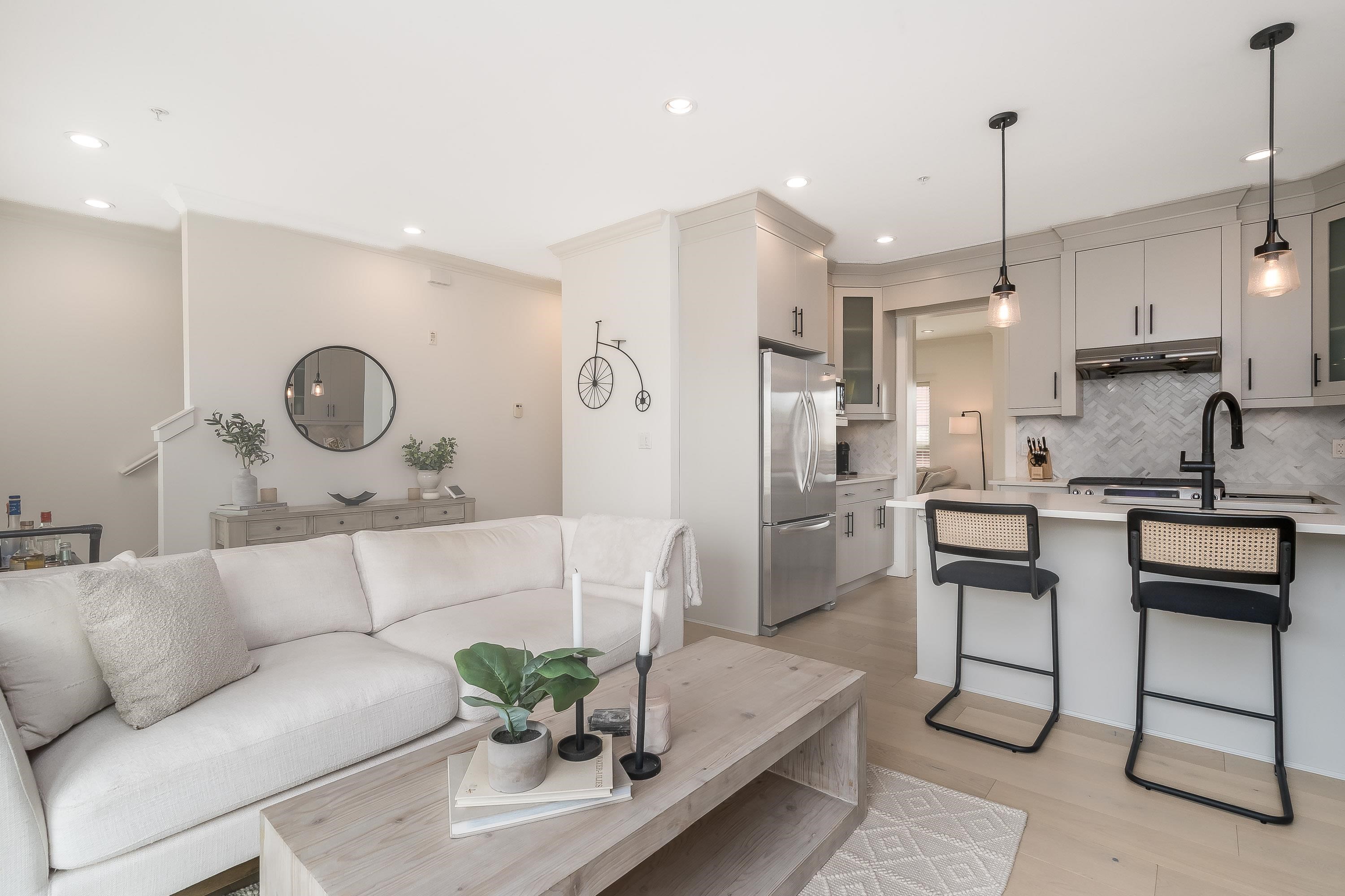 1424 Everall Street #3, White Rock, BC V4B 3S8