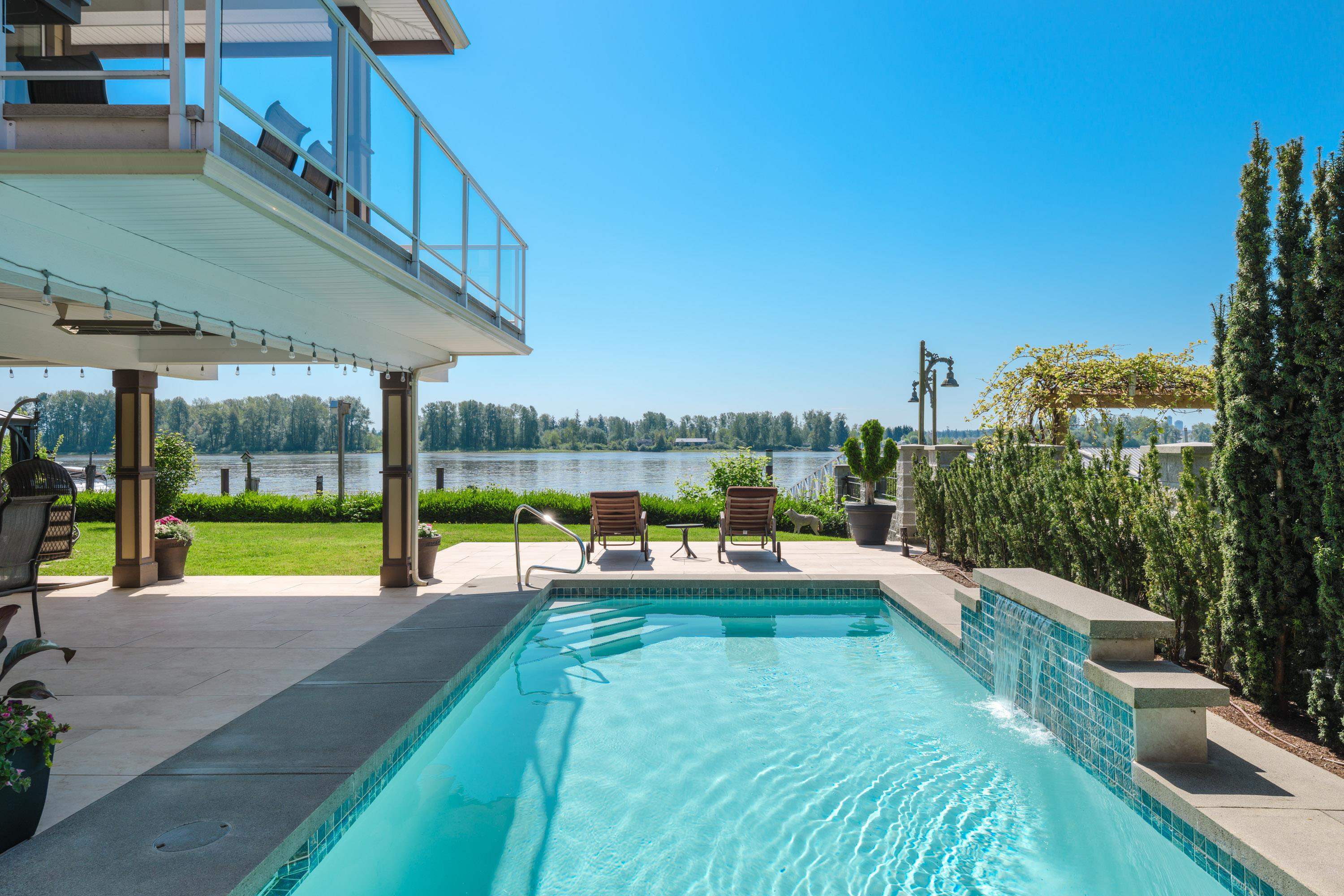 20282 Wharf Street, Maple Ridge, BC V2X 1A3