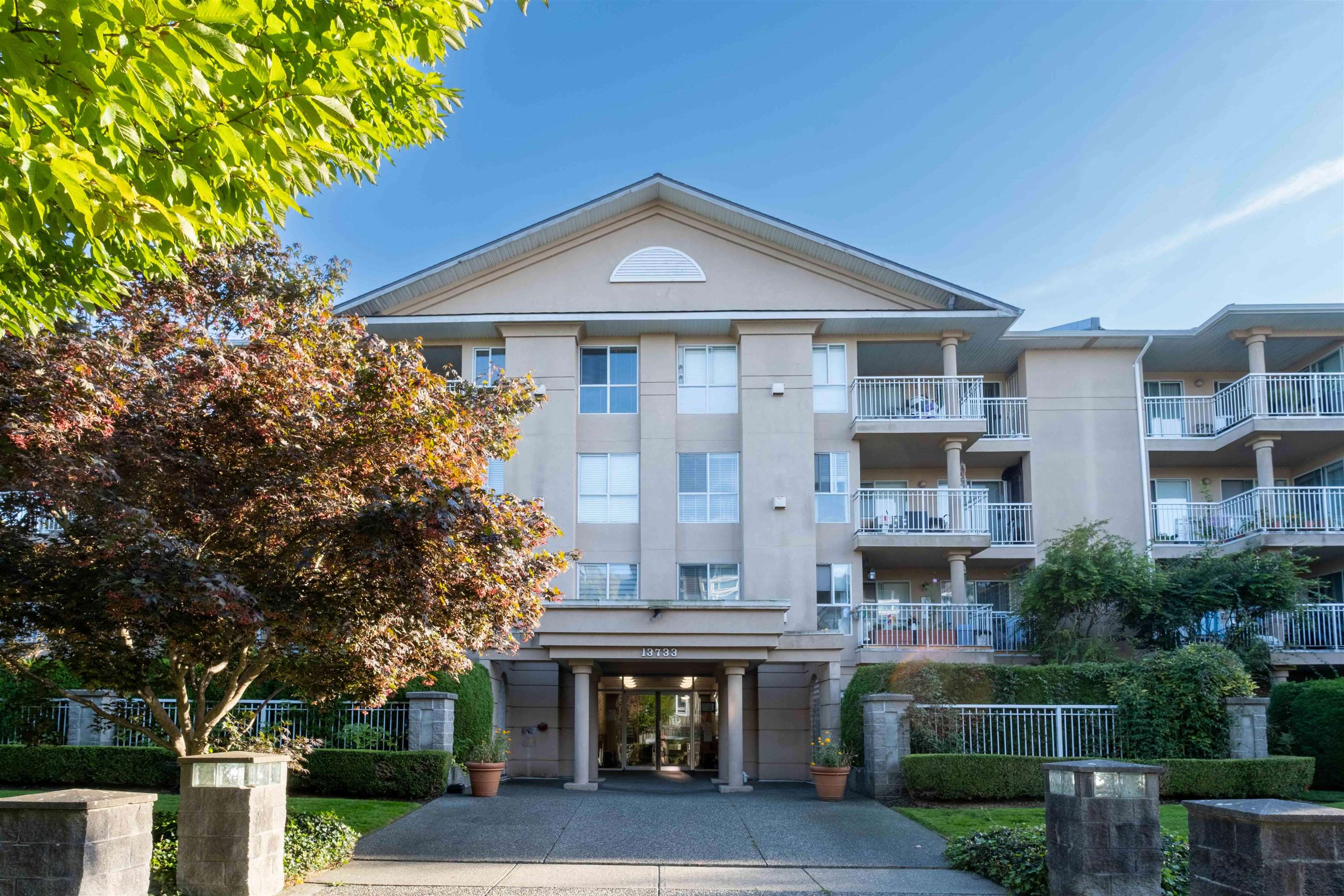 13733 74 Avenue #305, Surrey, BC V3W 1B8