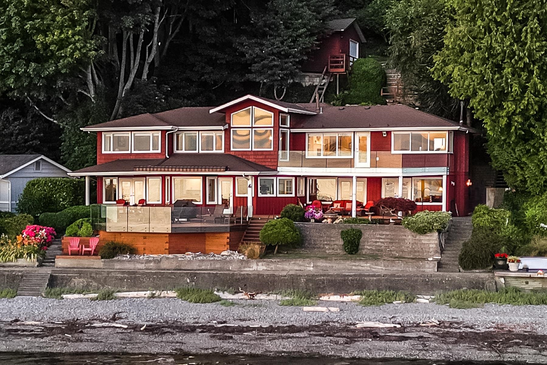 330 Tsawwassen Beach Road, Delta, BC V4M 4C9