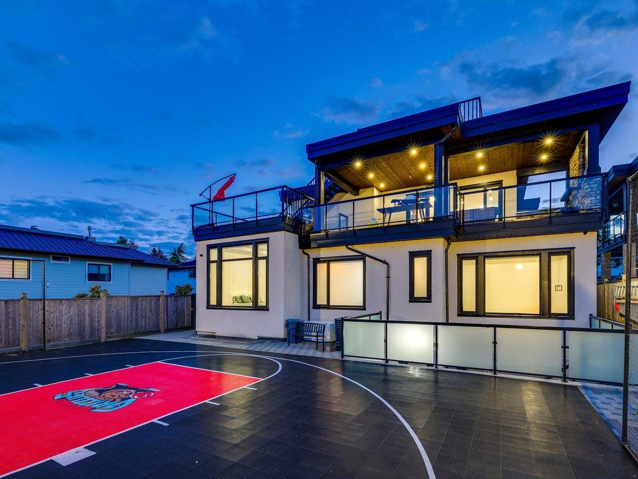 1126 Stevens Street, White Rock, BC V4B 4X8