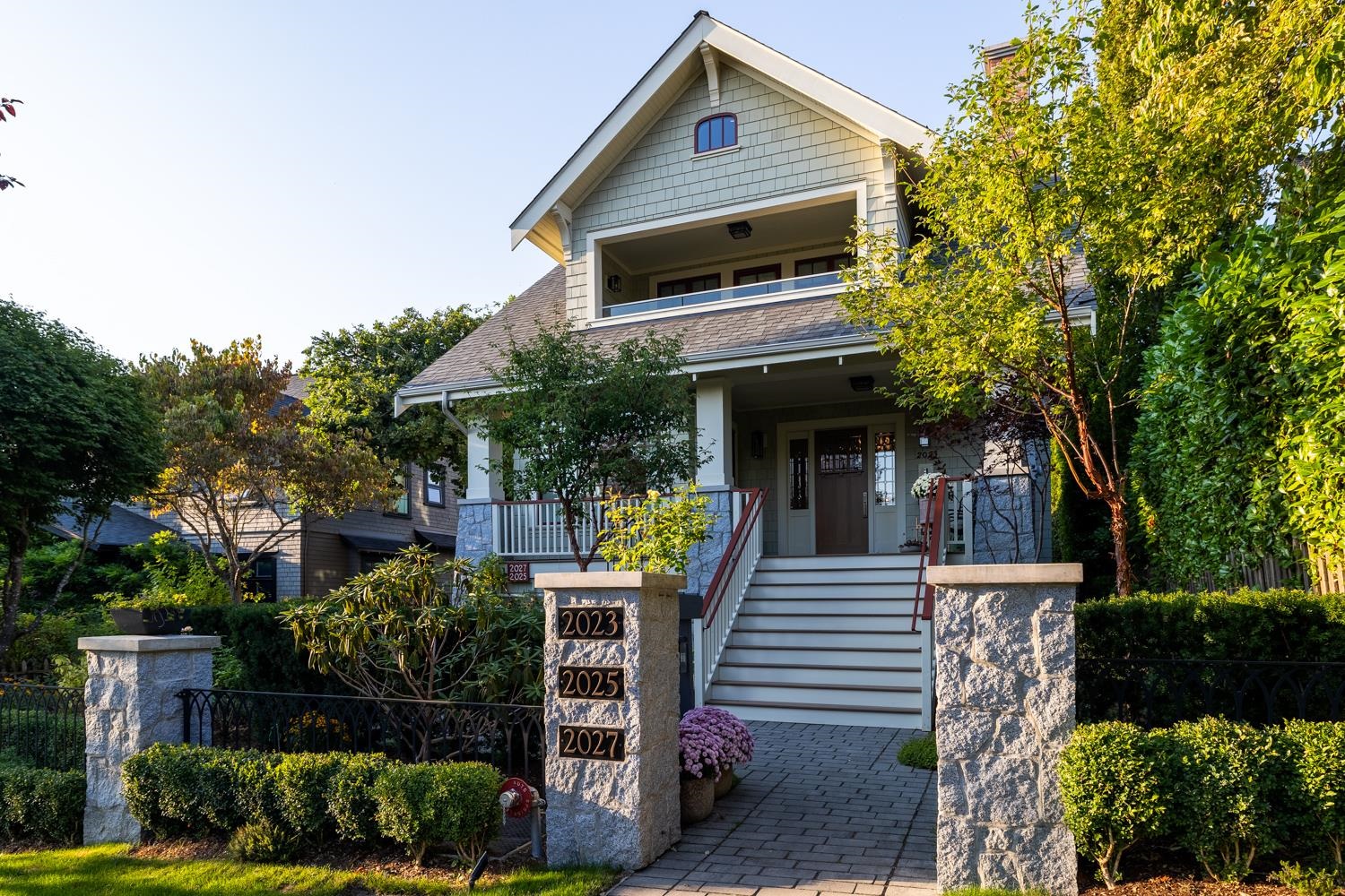 2023 West 36th Avenue, Vancouver, BC V6M 1L1