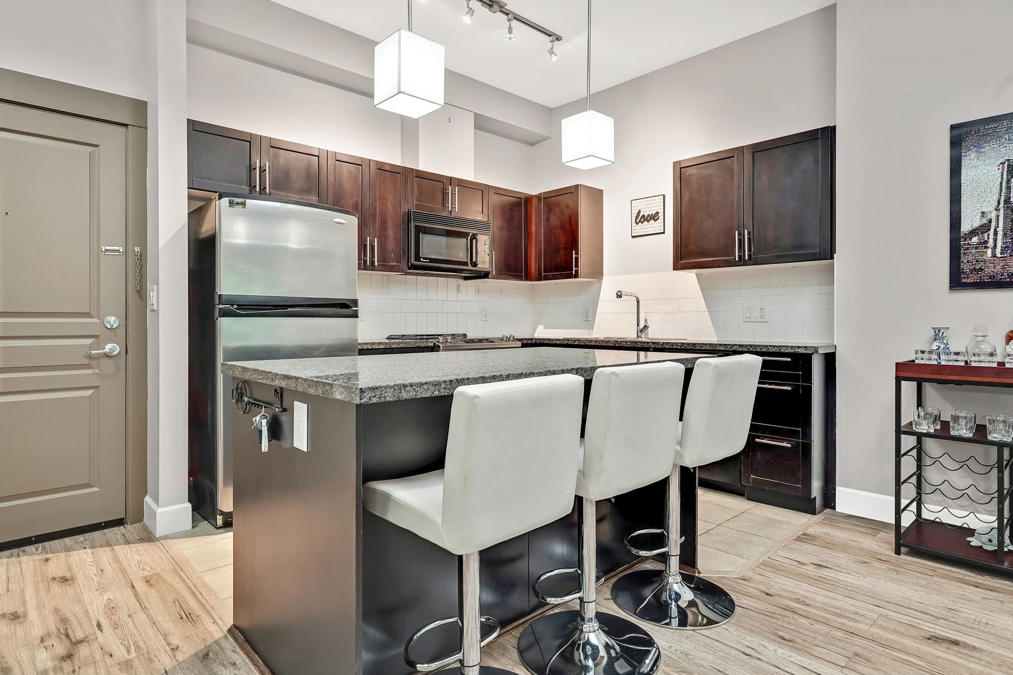 12283 224 Street #102, Maple Ridge, BC V2X 8Z3