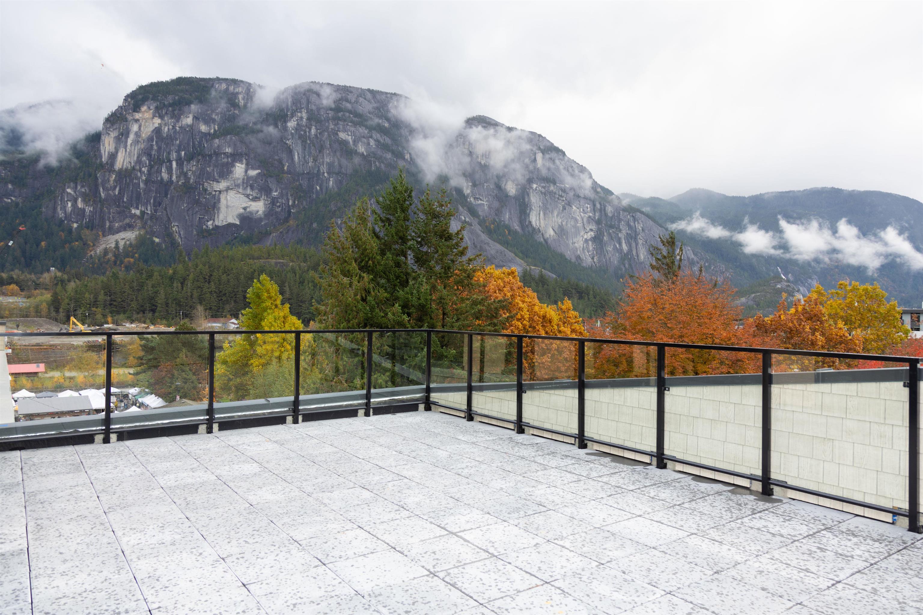 37994 2 Avenue #302, Squamish, BC V8B 0C3