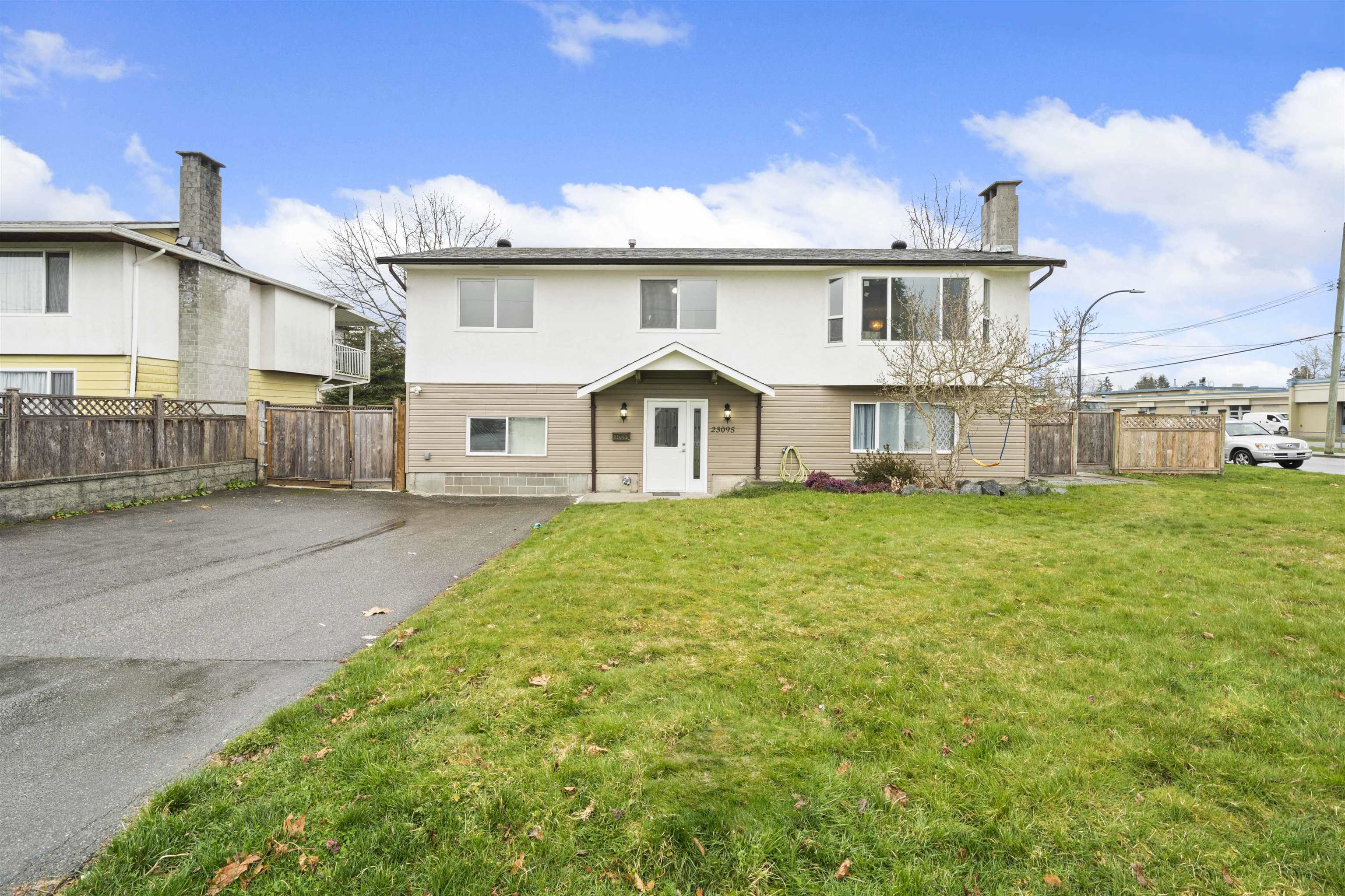 117 Avenue, Maple Ridge, BC V2X 2K3