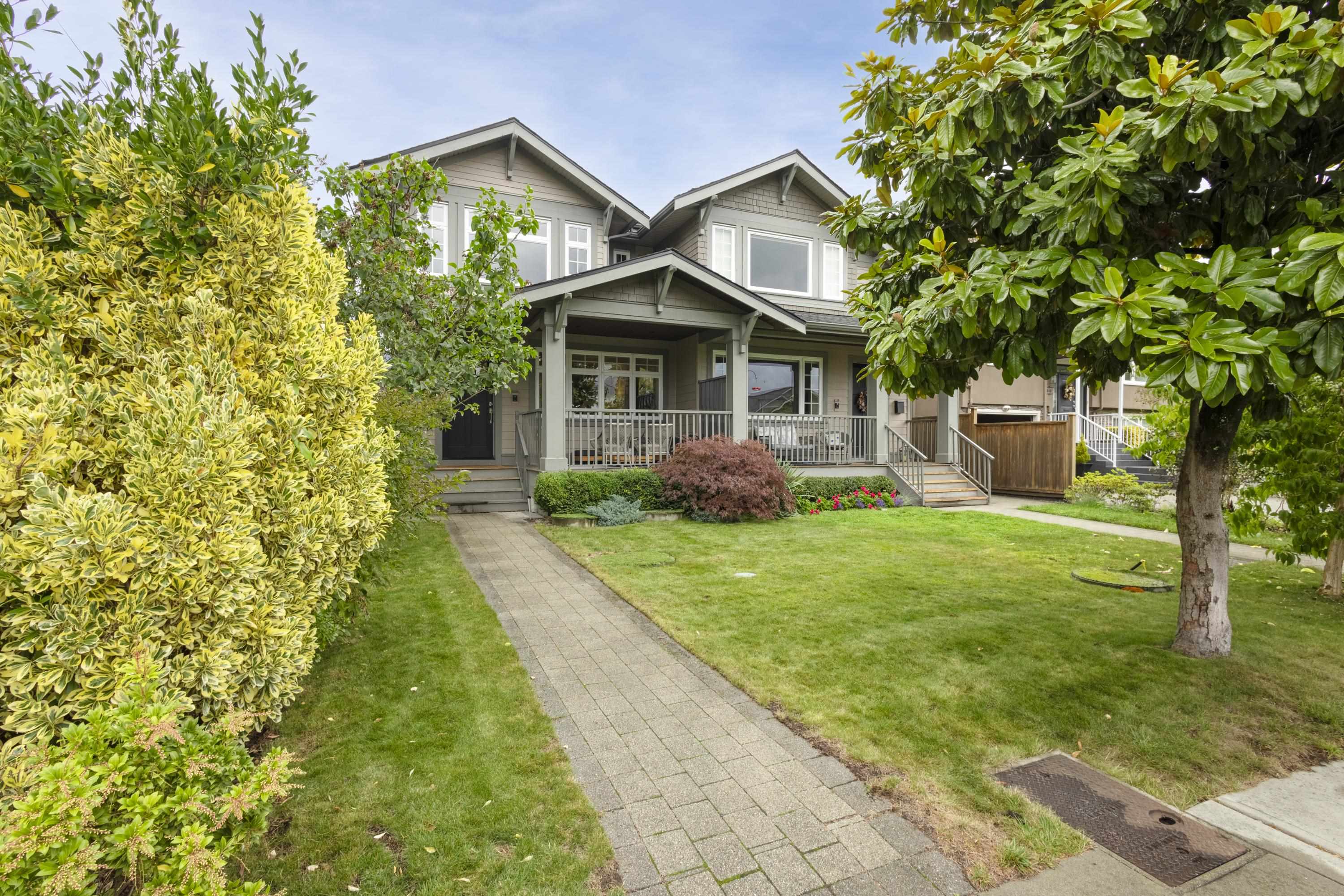 340 East 12th Street, North Vancouver, BC V7L 2J9