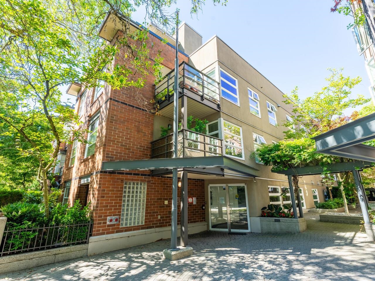 2181 West 12th Avenue #204, Vancouver, BC V6K 4S8