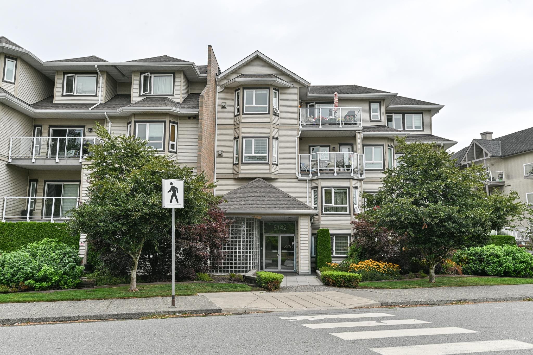 8142 120a Street #301, Surrey, BC V3W 0N1