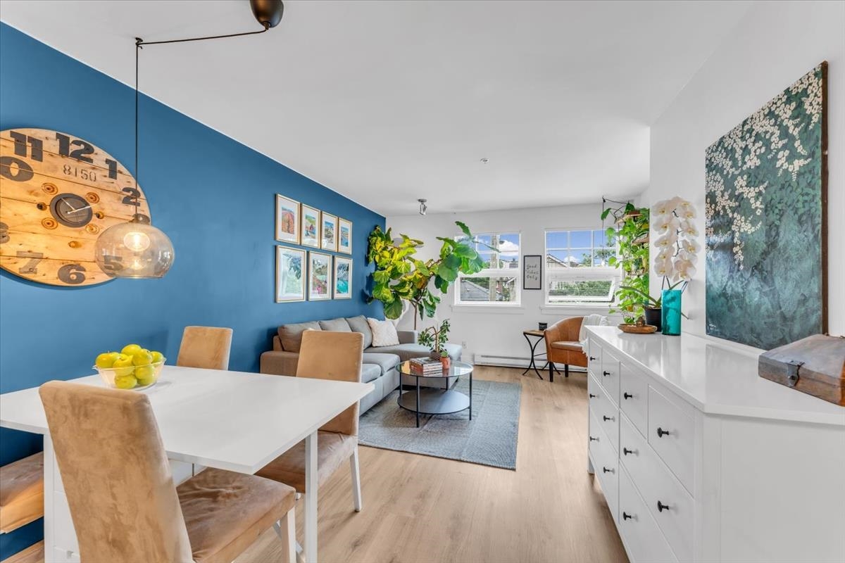 930 West 16th Avenue #305, Vancouver, BC V5Z 1T2