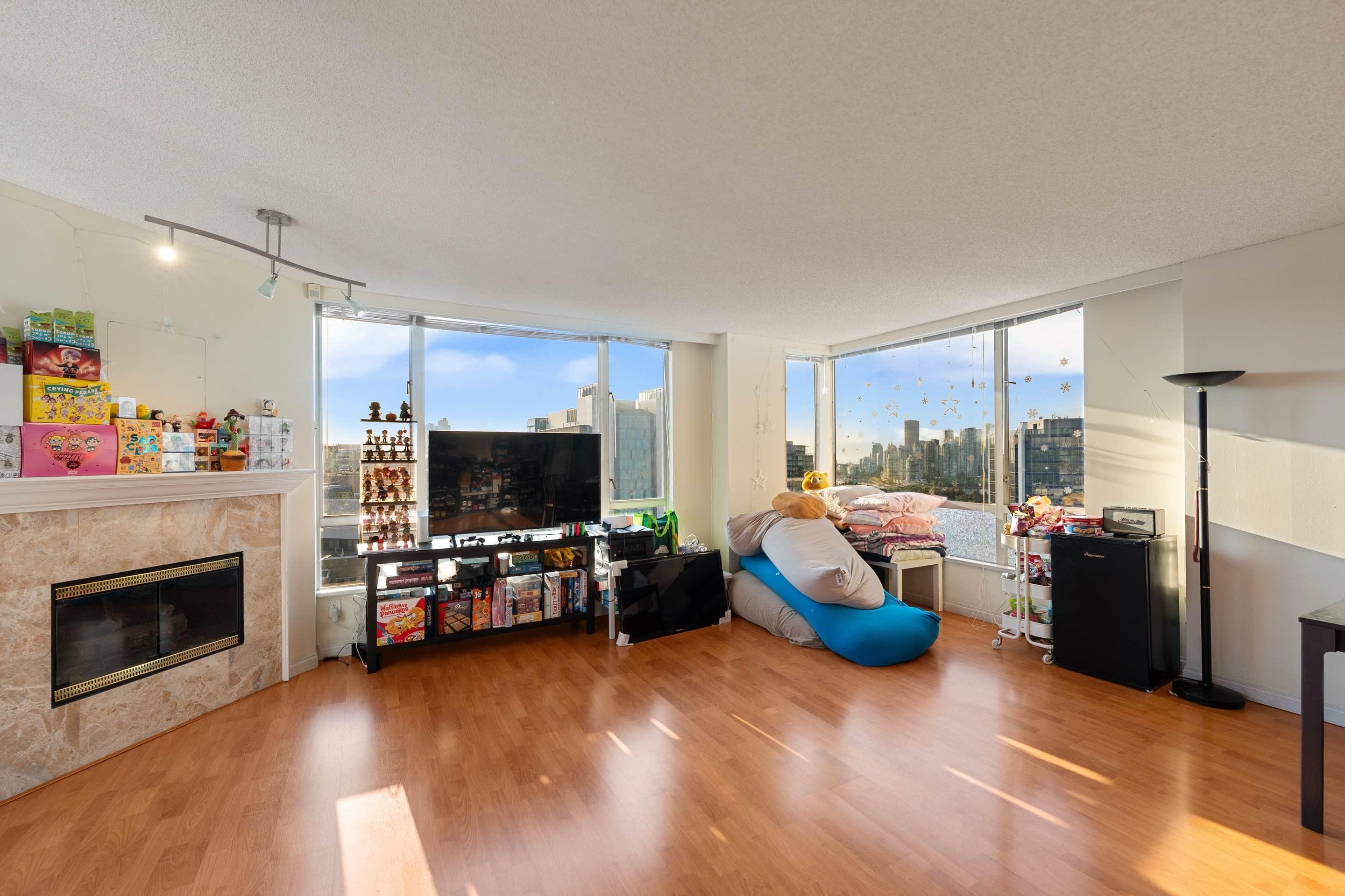 2628 Ash Street #1301, Vancouver, BC V5Z 4L2