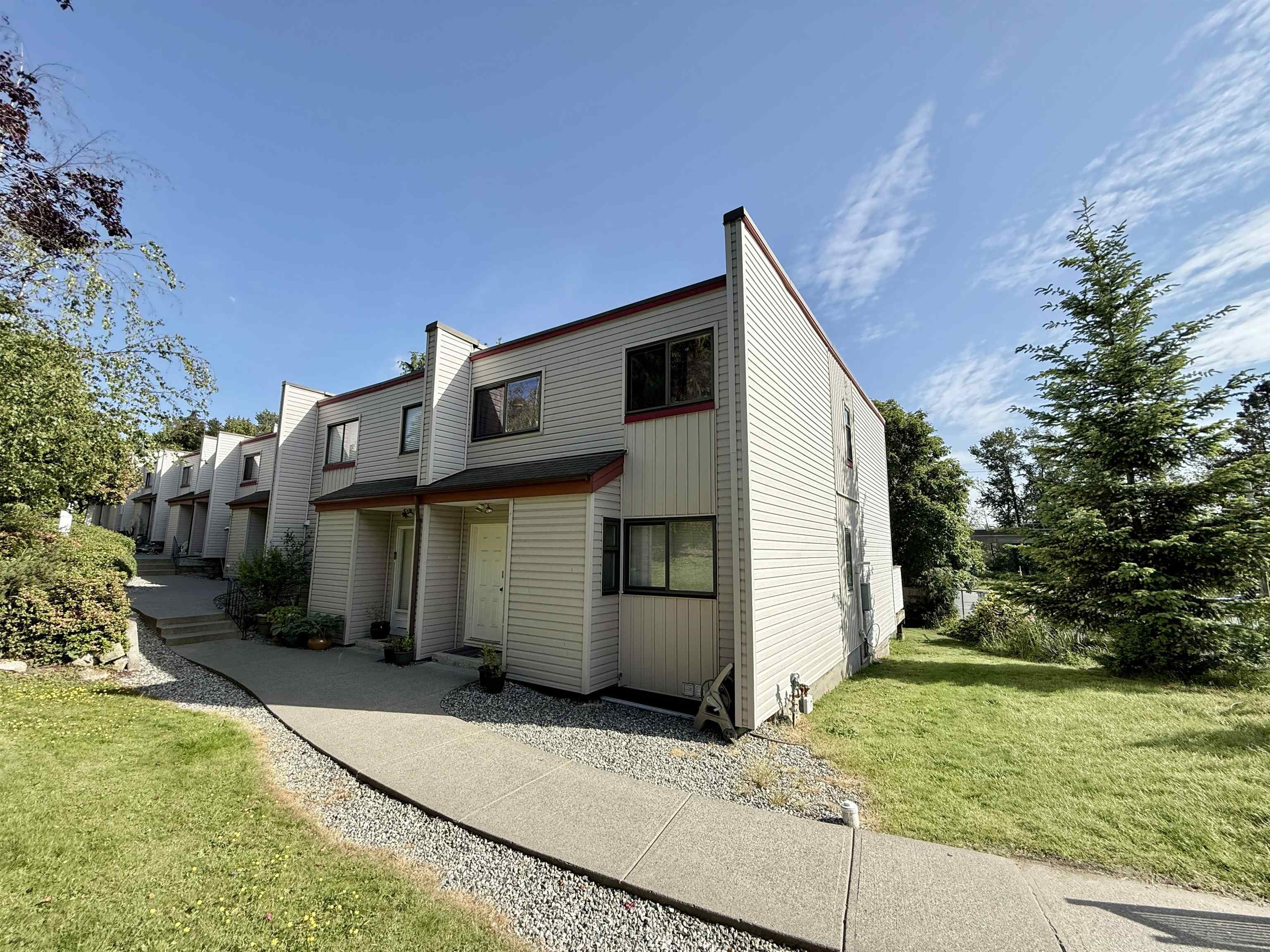 6762 Kneale Place, Burnaby, BC V5B 2Z2